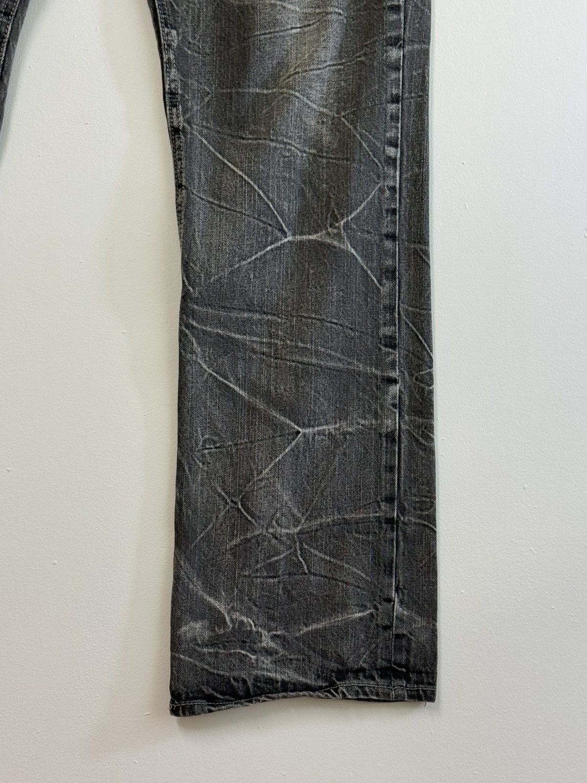 If Six Was Nine × Japanese Brand × Le Grande Bleu (L.G.B.) ROOT THREE CLAWS MARK DISTRESSED THUNDERS DENIM Size US 31 - 6 Thumbnail