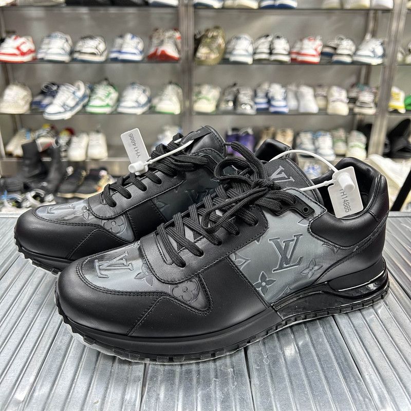 Louis Vuitton Louis Vuitton Run Away Low-Top Sneakers in Black 0079 Size US 8.5 / EU 41-42 - 1 Thumbnail