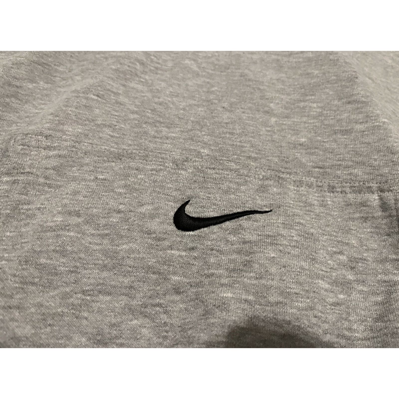 Nike VINTAGE Nike Center Swoosh Gray Hoodie Sweater End of Oregon Trail Size Large Men L Gray Nike Hoodie End of Oregon Trail Mens Large Size US L / EU 52-54 / 3 - 3 Thumbnail