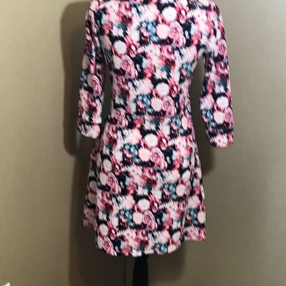 Other Brixon ivy Dress floral size Four long sleeves Size S / US 4 / IT 40 - 8 Thumbnail