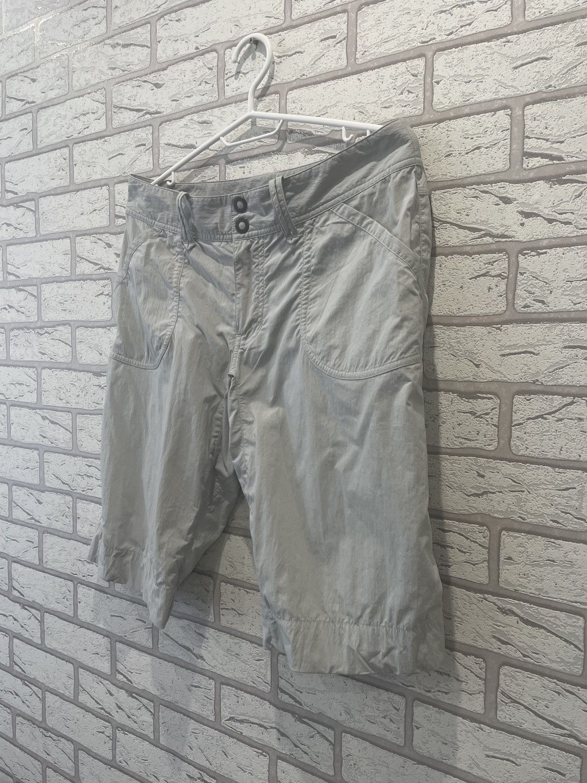 Arc'teryx Arc’teryx shorts size 4 Size 25" / US 0 / IT 36 - 2 Thumbnail