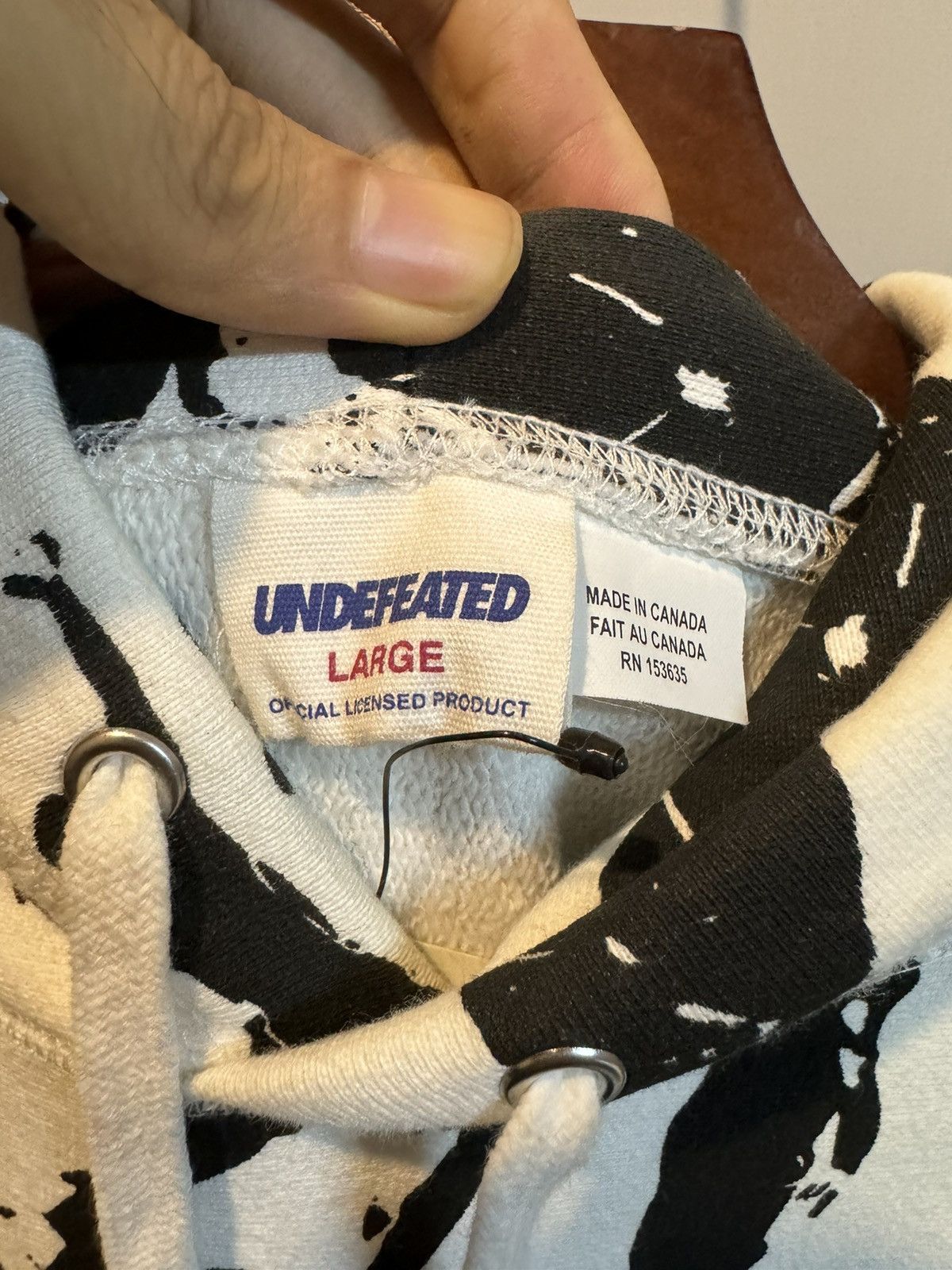 Undefeated UNDEFEATED BASKETBALL HOODIE Size US L / EU 52-54 / 3 - 3 Thumbnail