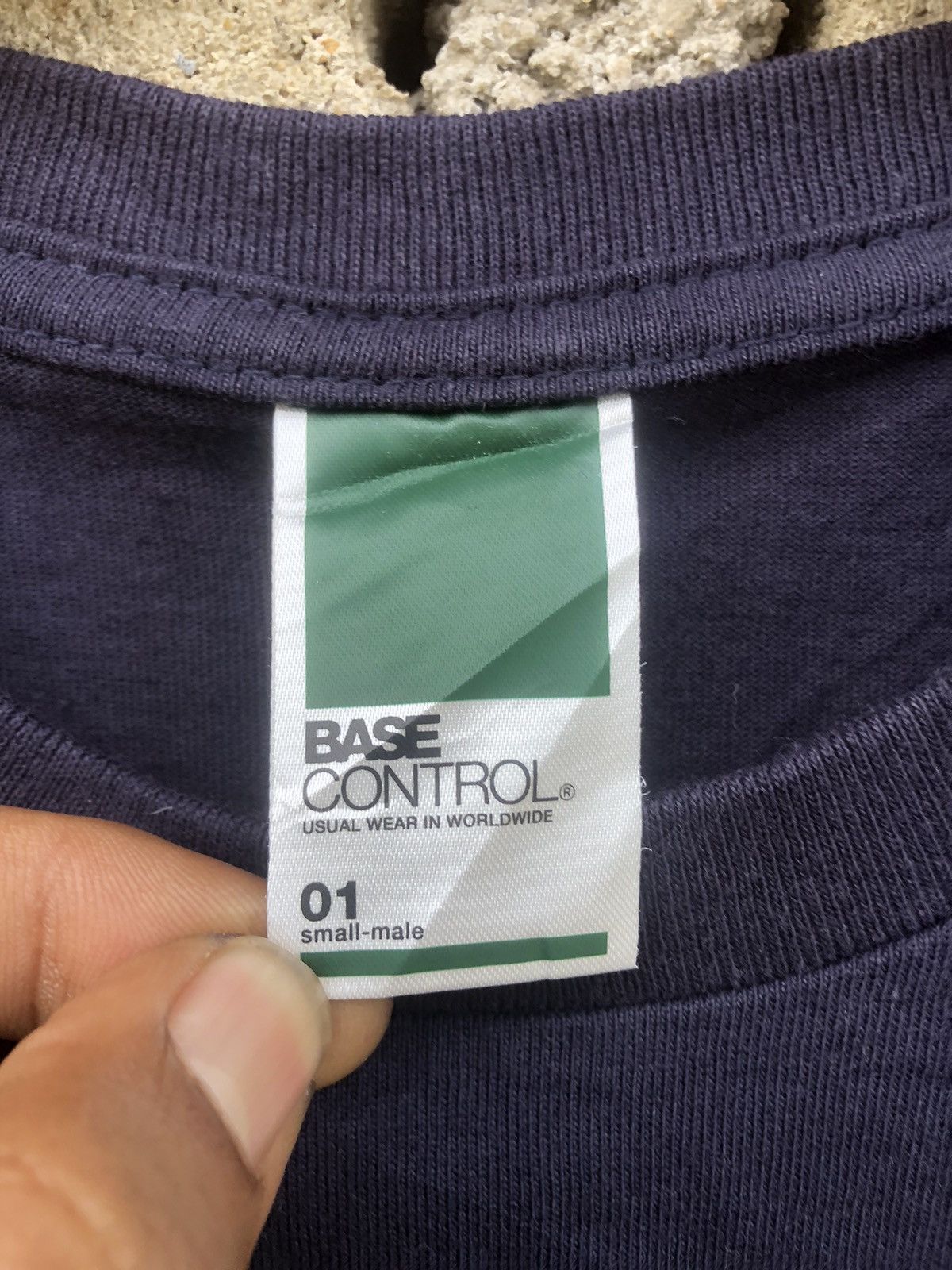 BASE CONTROL Vintage Y2K Base Control Embroidered Spellout Tshirt Size US S / EU 44-46 / 1 - 12 Thumbnail