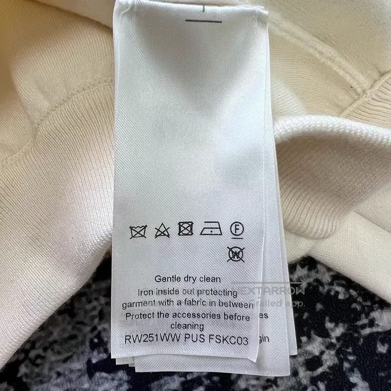 Louis Vuitton Louis Vuitton 25 New Beige Old Flower Hooded Zip Hoodie Size US M / EU 48-50 / 2 - 6 Thumbnail