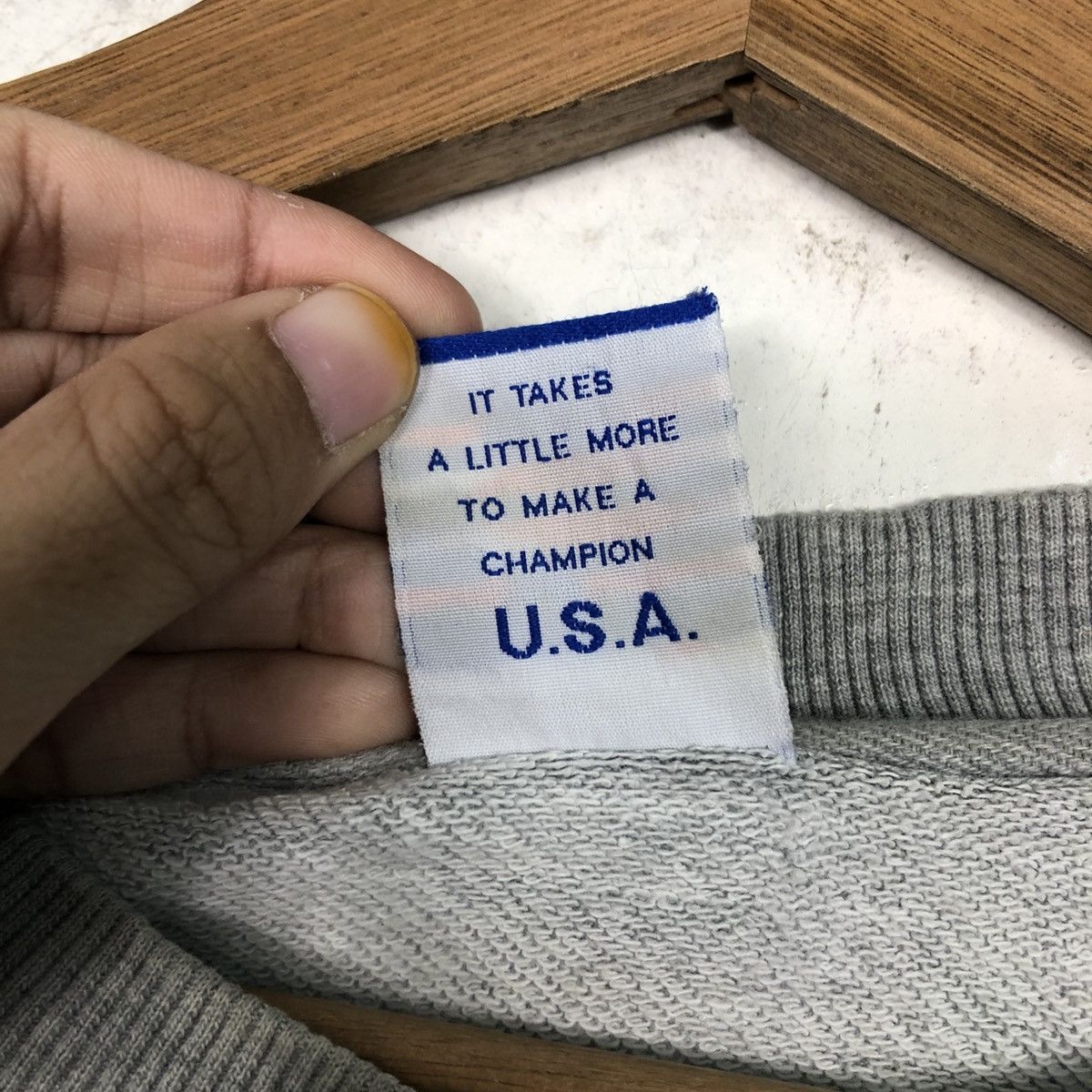 Japanese Brand 📌Vintage Sweatshirt Champion Big Logo Size US L / EU 52-54 / 3 - 16 Thumbnail