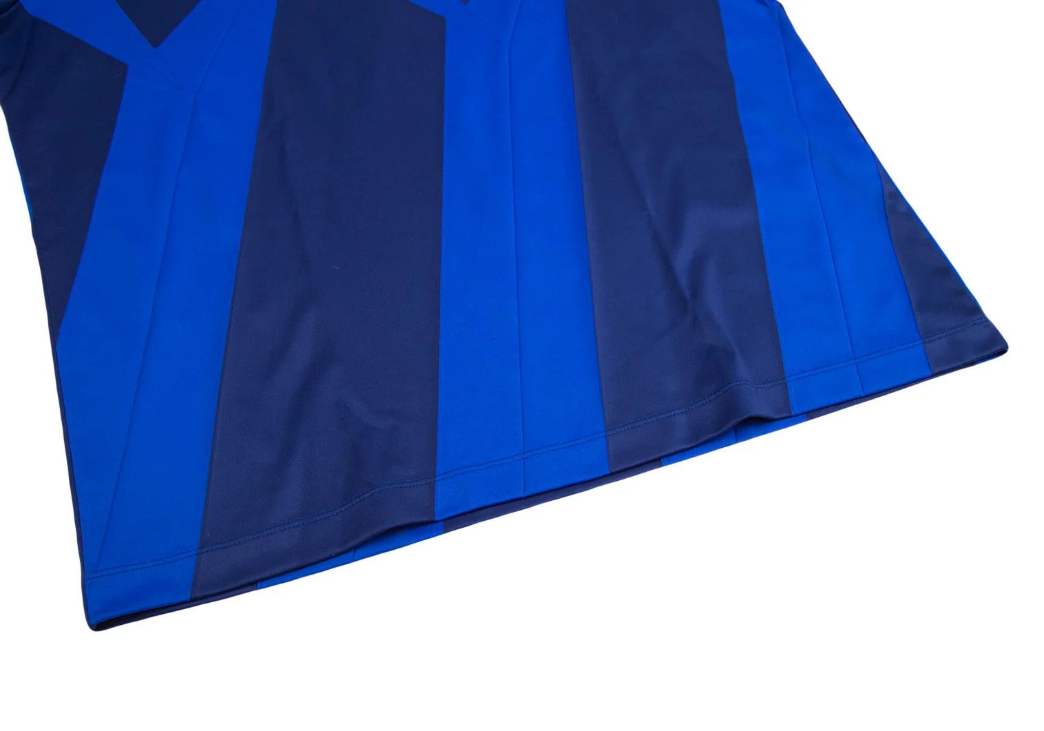 Issey Miyake Shape Print Pleated T-Shirt in Navy Blue Size US XL / EU 56 / 4 - 7 Thumbnail