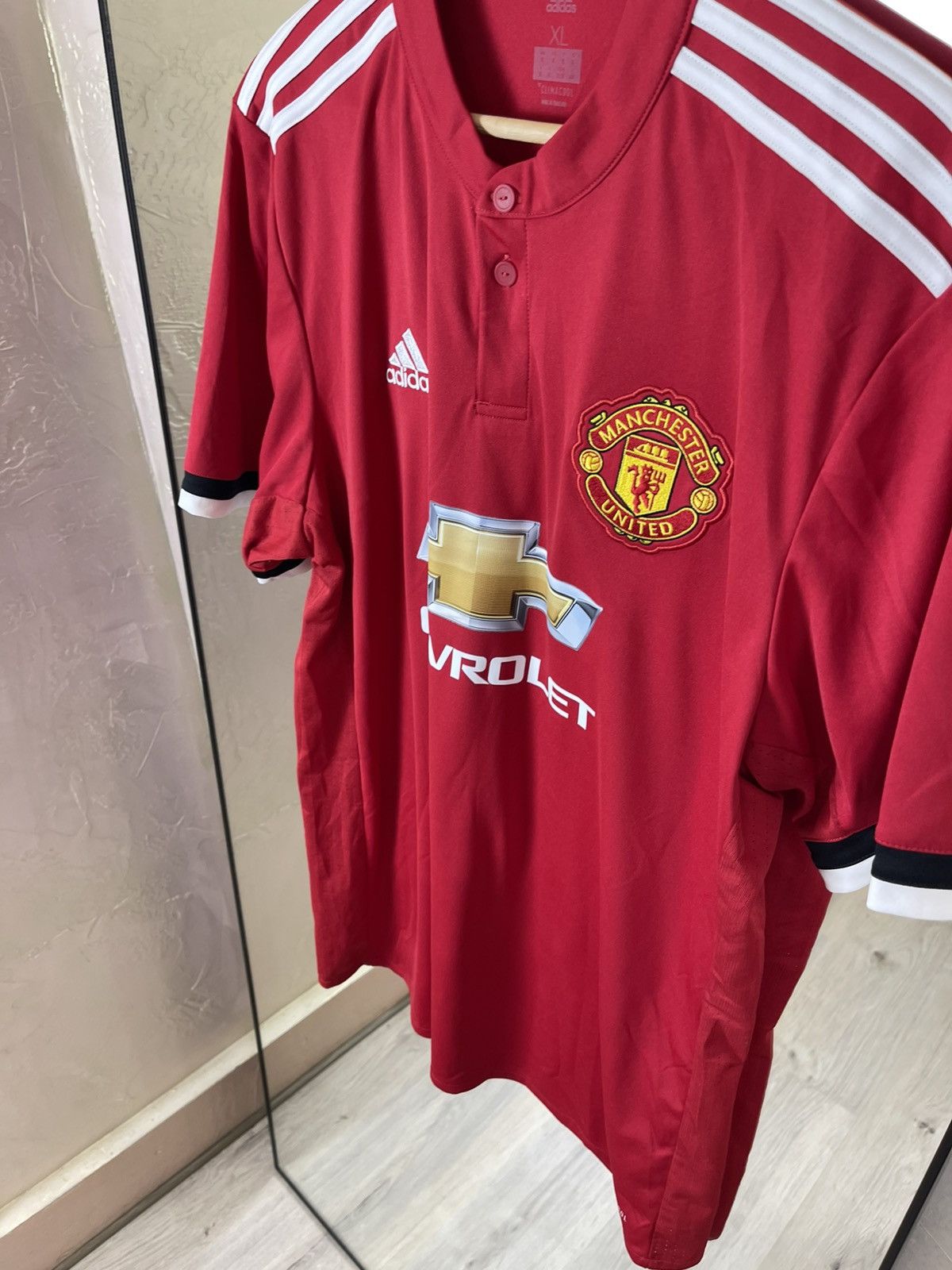 Adidas Manchester United 2017/18 Home Jersey Authentic Look Henley Size US XL / EU 56 / 4 - 7 Thumbnail