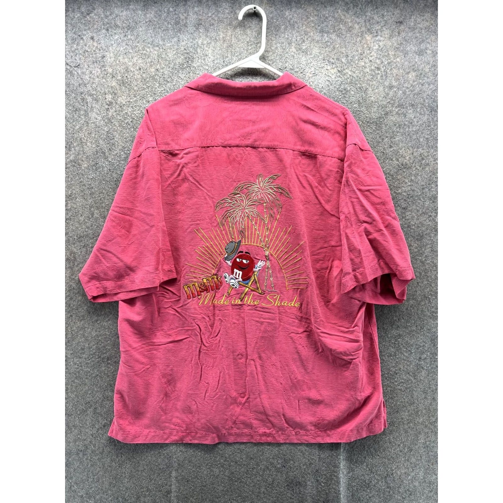 Vintage Eagle Dry Goods Co. M&M's Hawaiian Shirt Mens Large Pink Button Front Camp Casual Size US L / EU 52-54 / 3 - 2 Thumbnail