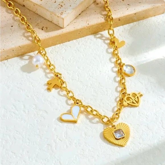 Other 18K Gold Plated Stainless Steel Heart Charm Necklace Size ONE SIZE - 1 Thumbnail