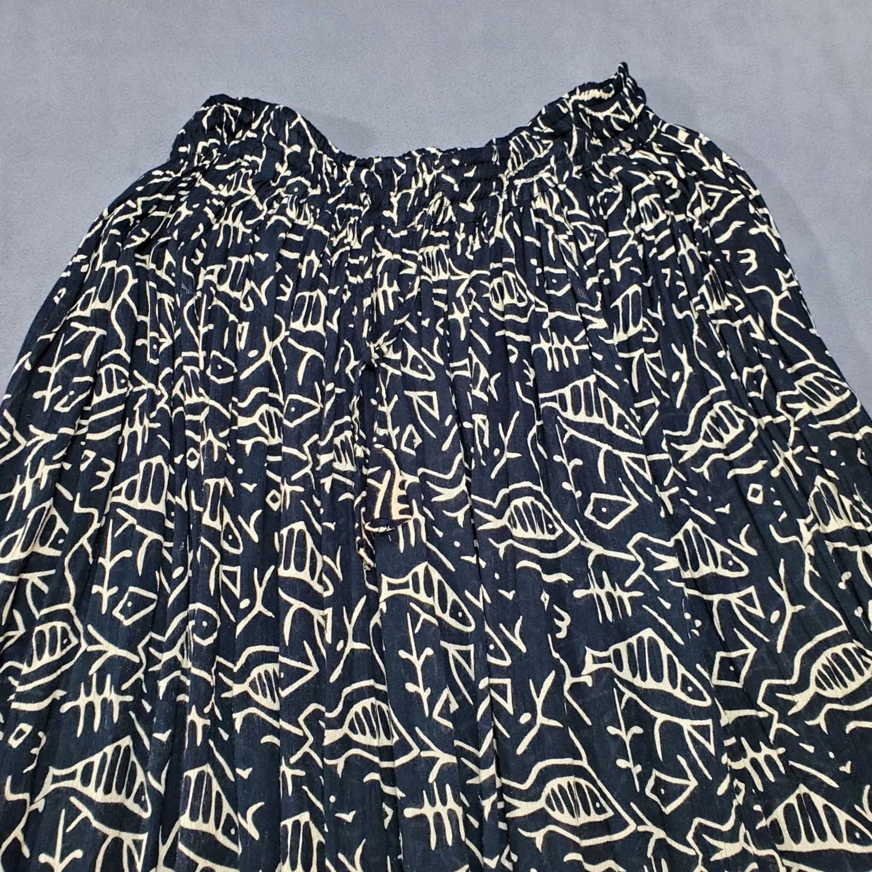 Orvis VINTAGE Orvis Skirt Womens Medium Black Rayon Maxi Boho Peasant Long Drawstring Waist M Size 32" / US 10 / IT 46 - 2 Thumbnail