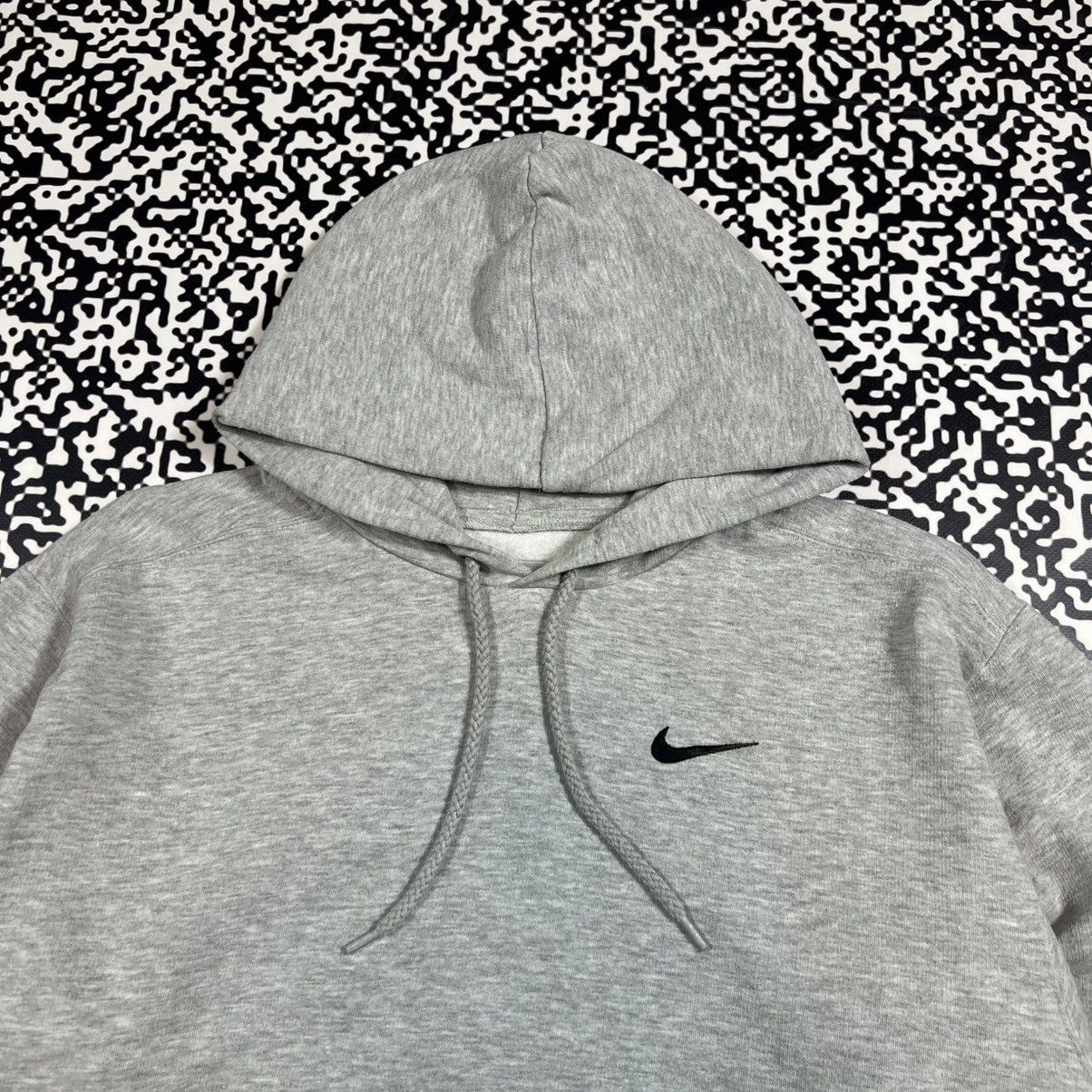 Nike Vintage 90s Nike Swoosh Logo Boxy Hoodie Retro Y2K Style Size S / US 4 / IT 40 - 6 Thumbnail