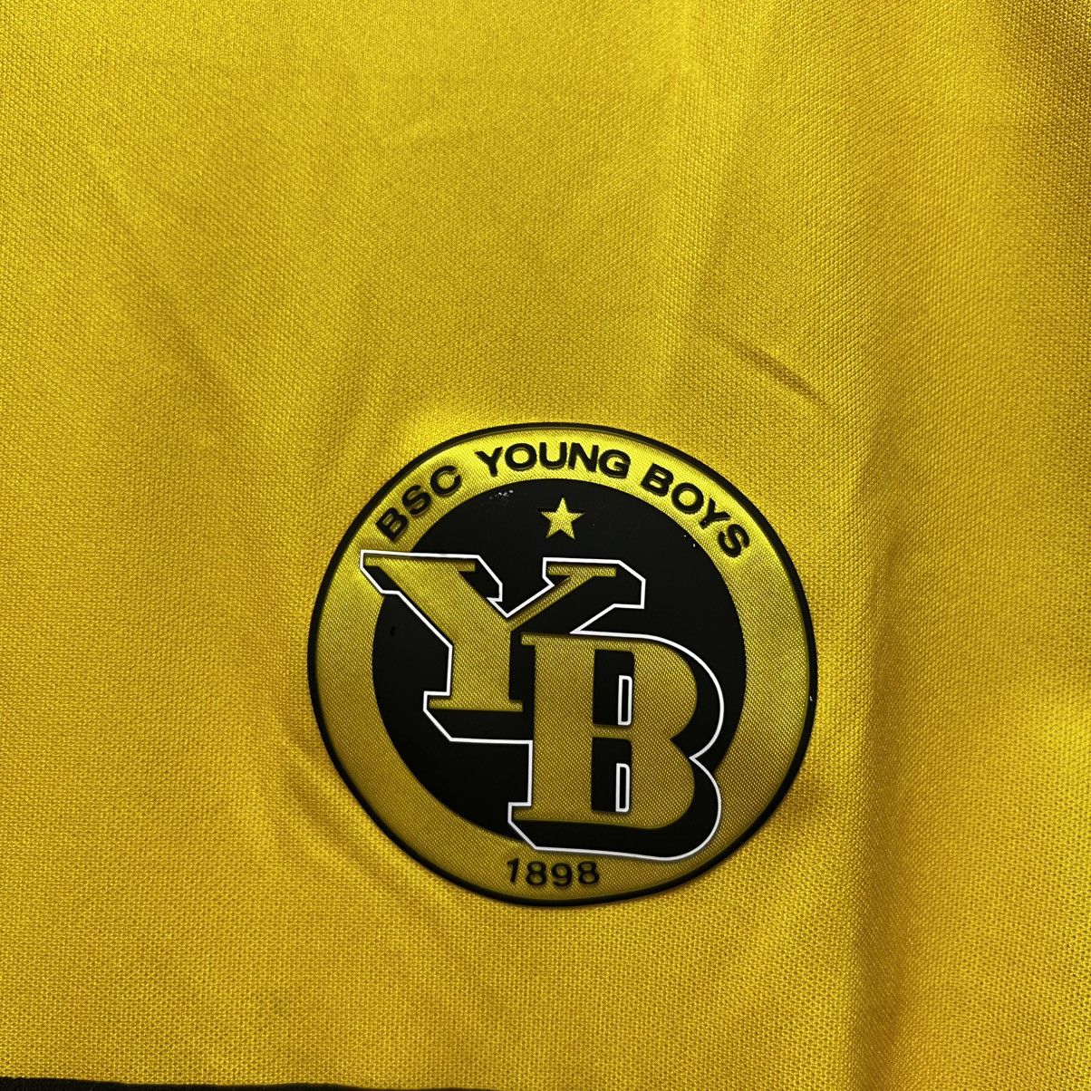 Nike Nike BSC Young Boys #10 SCHASSBERGER soccer jersey woman’s Size M / US 6-8 / IT 42-44 - 6 Thumbnail