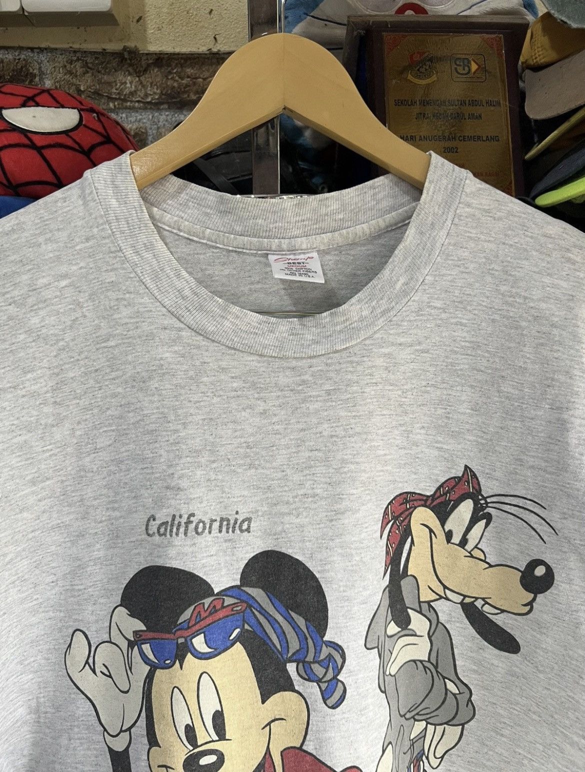 Cartoon Network 🔥Rare Vintage Mickey & Goofy California Tee Size US M / EU 48-50 / 2 - 4 Thumbnail