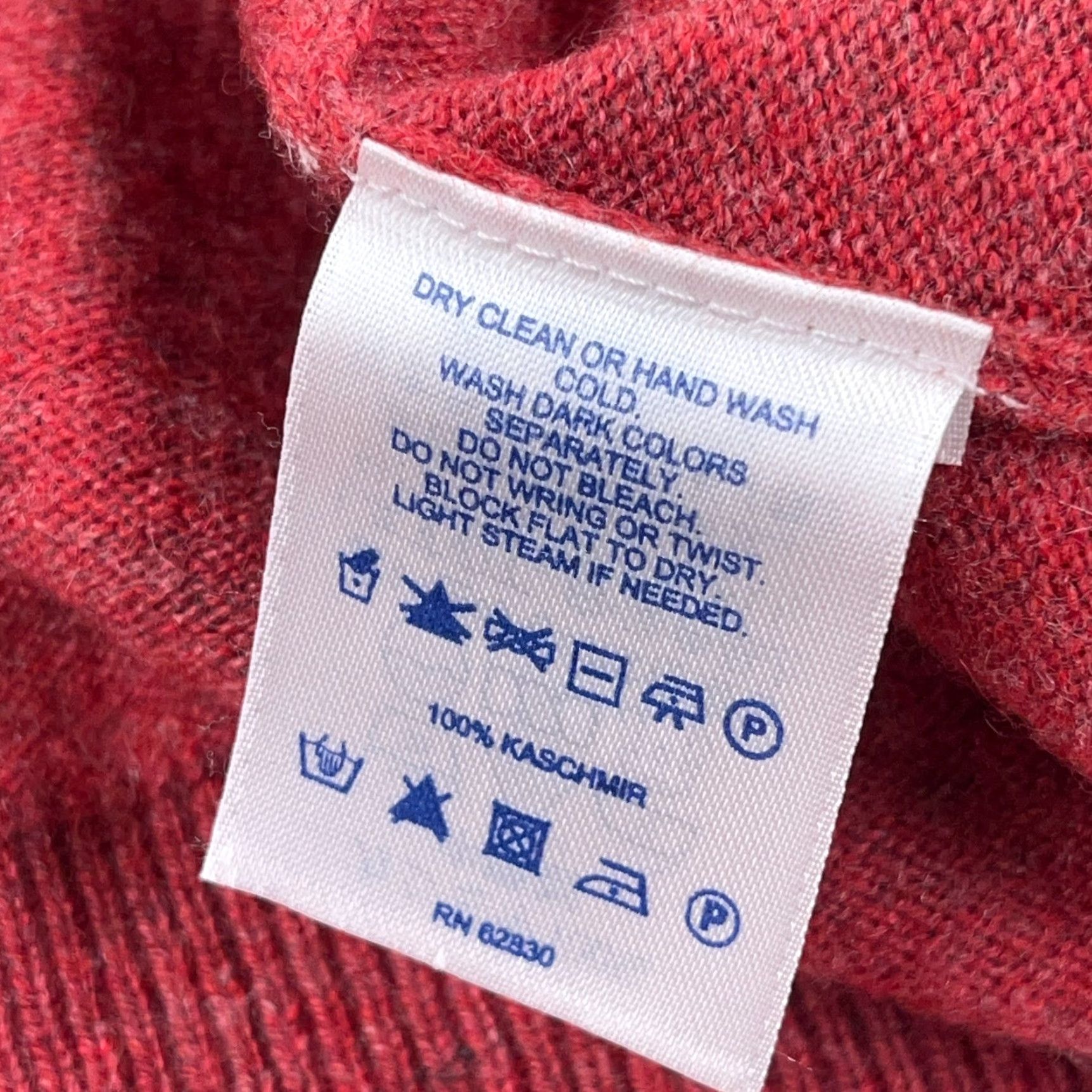 Lands' End Lands' End Men XL Red Cashmere V-Neck Vest Knit Sweater Size US XL / EU 56 / 4 - 4 Thumbnail