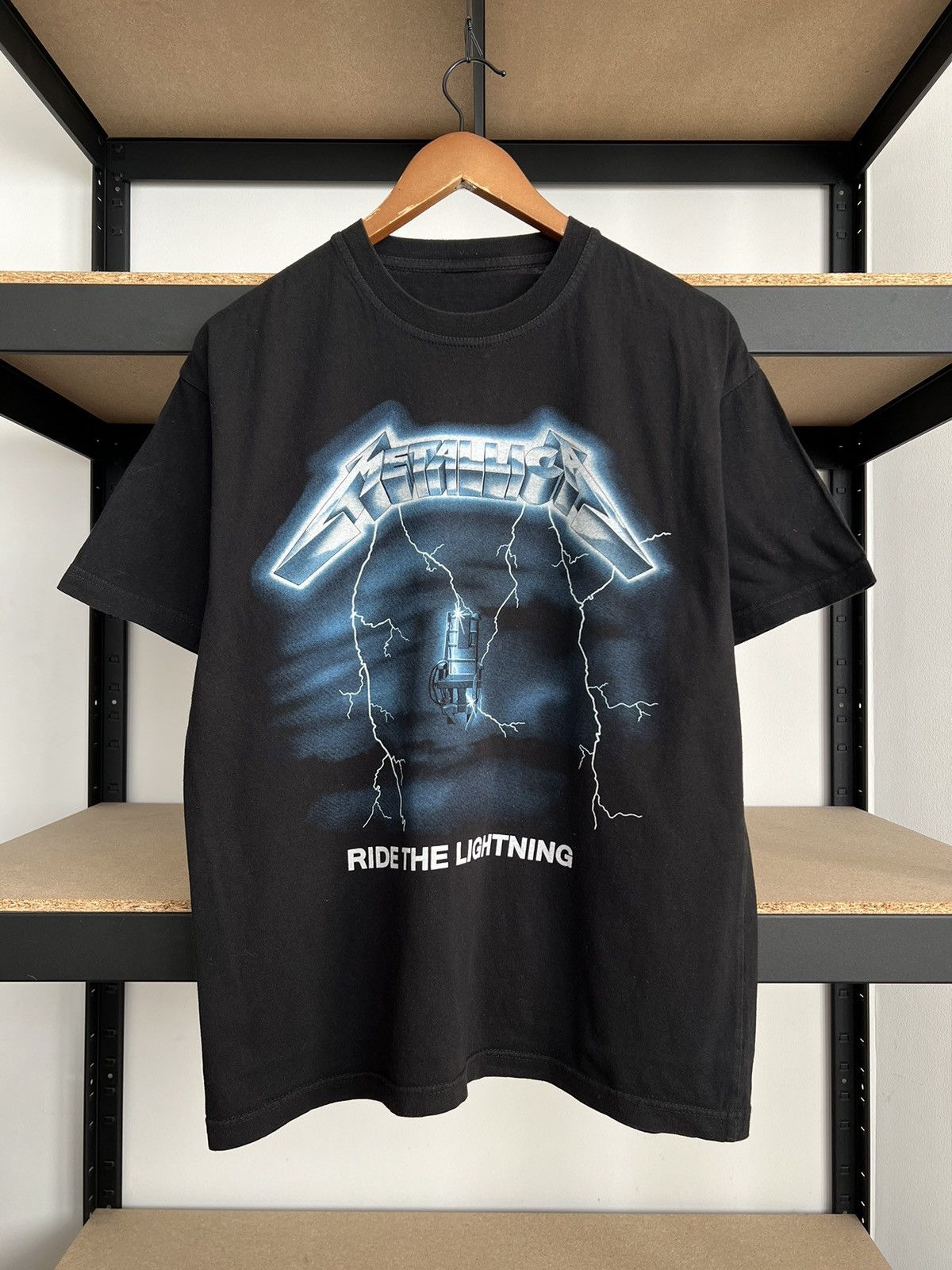 Band Tees Vintage 2000s Metallica Ride The Lightning Black T-shirt Size US L / EU 52-54 / 3 - 3 Thumbnail