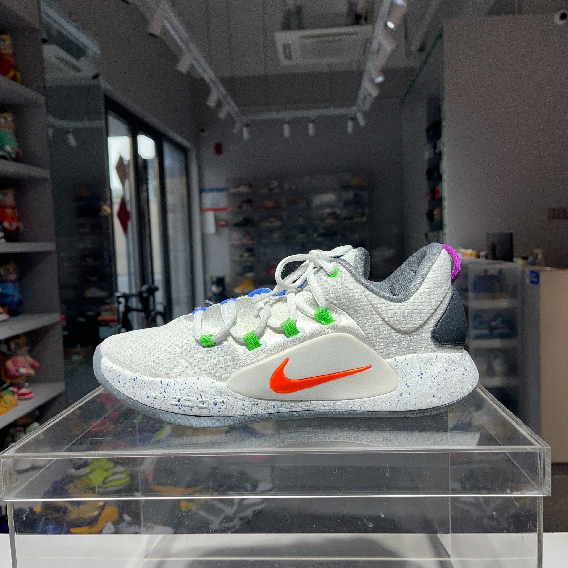 Nike Nike DUNK White Lowtop Sneakers 11 Men Size US 11 / EU 44 - 1 Thumbnail