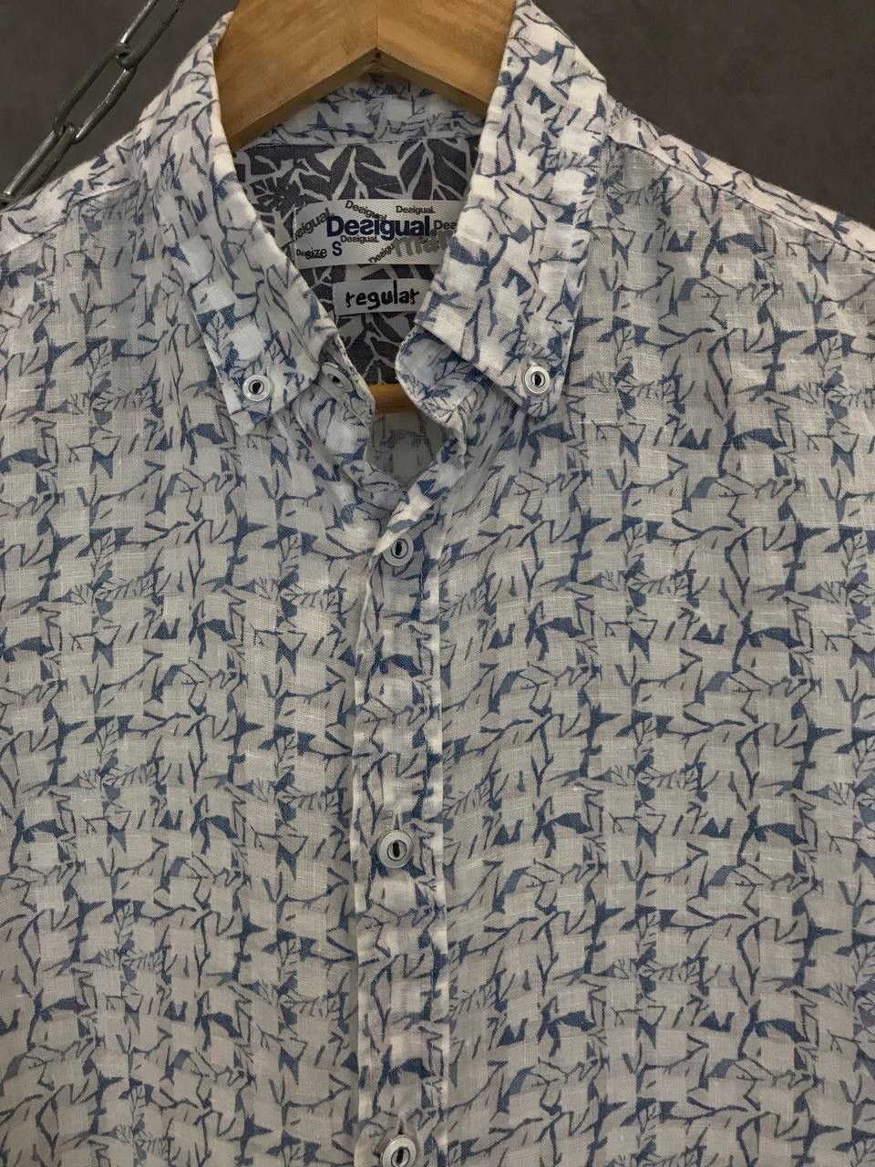 Desigual Desigual designer art linen shirt Size US S / EU 44-46 / 1 - 3 Thumbnail
