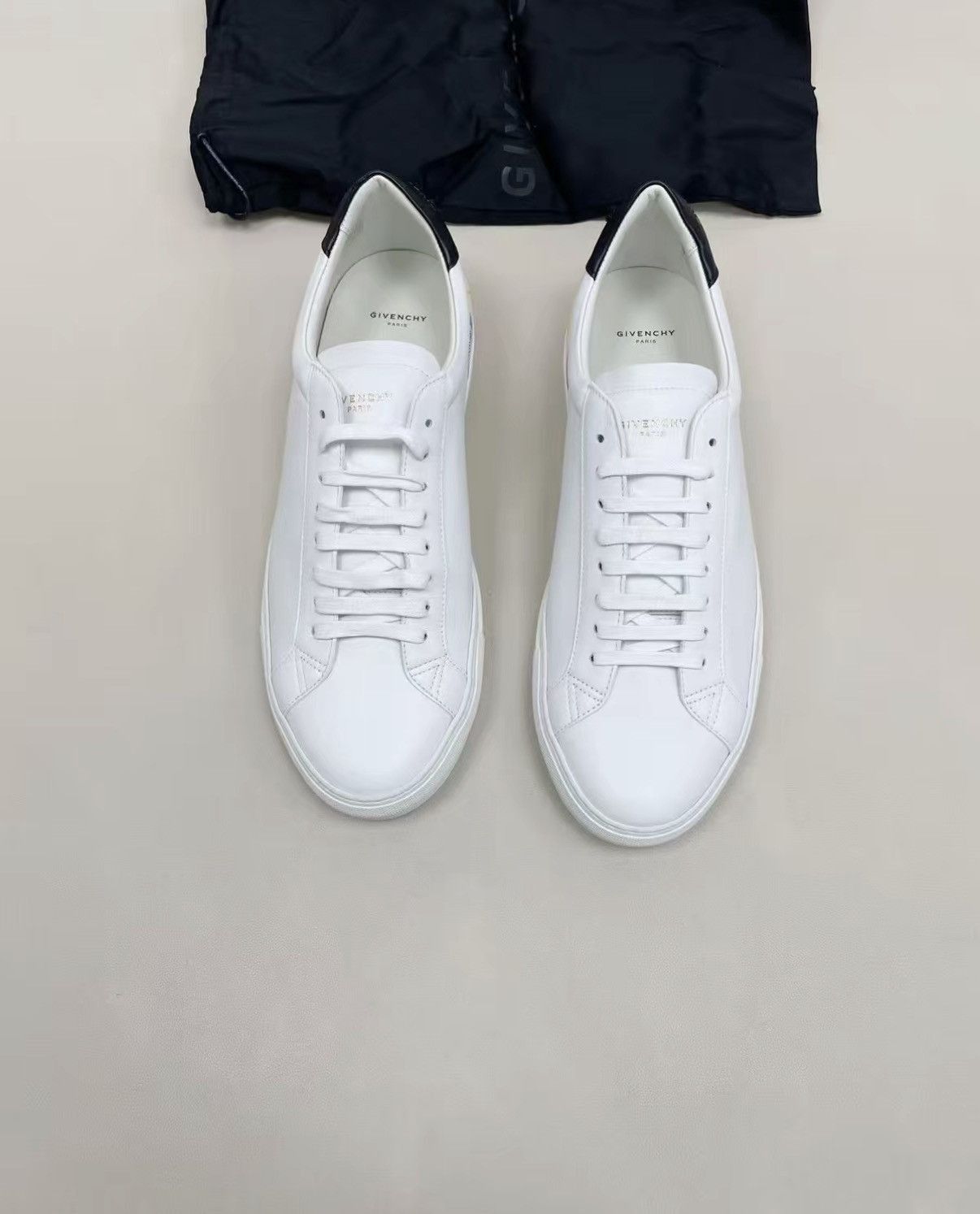 Givenchy White Low-Top Lace-Up Sneakers Size US 9.5 / EU 42-43 - 1 Thumbnail