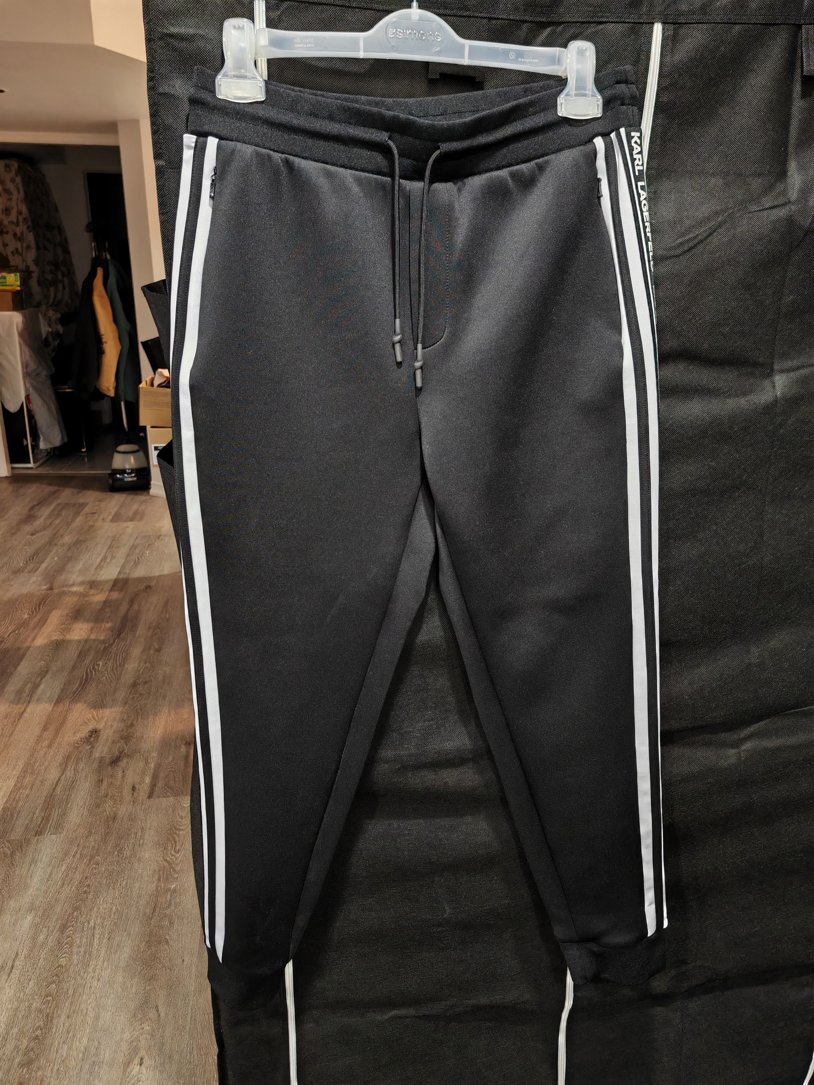 Logo Tape-Detail Sweatpants - UNISEX