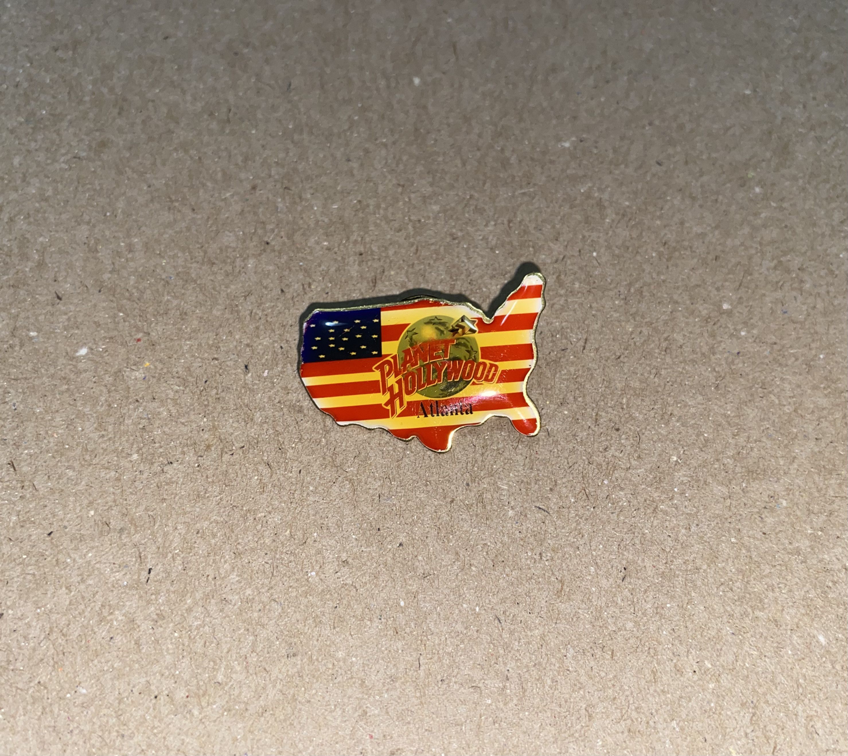 Planet Hollywood Planet Hollywood vtg 1991 ATL Atlanta Enamel Pin Brooch food Size ONE SIZE - 1 Thumbnail
