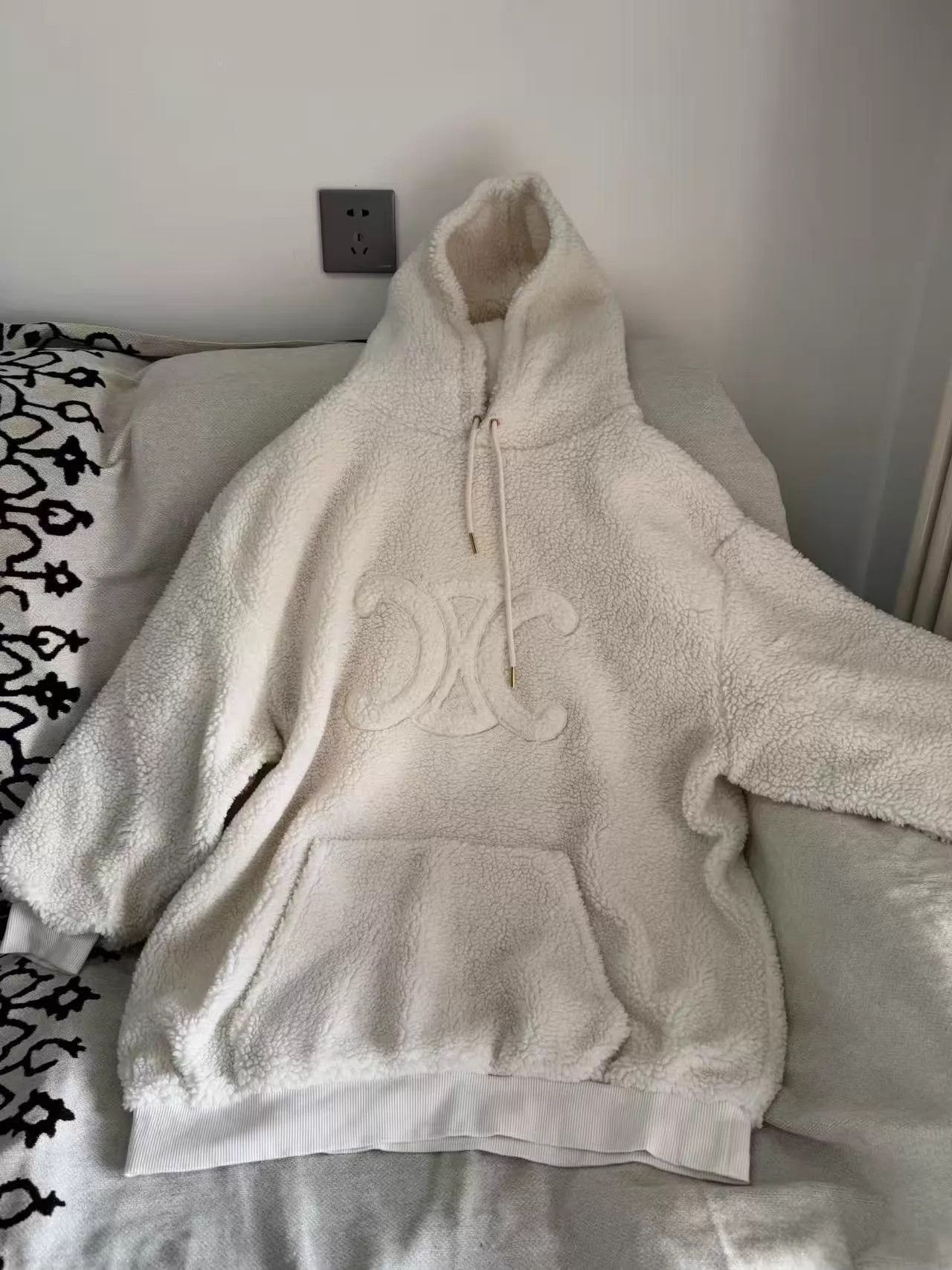 Celine Celine Triomphe Teddy Sweatshirt 99 New Size S Size S / US 4 / IT 40 - 1 Thumbnail