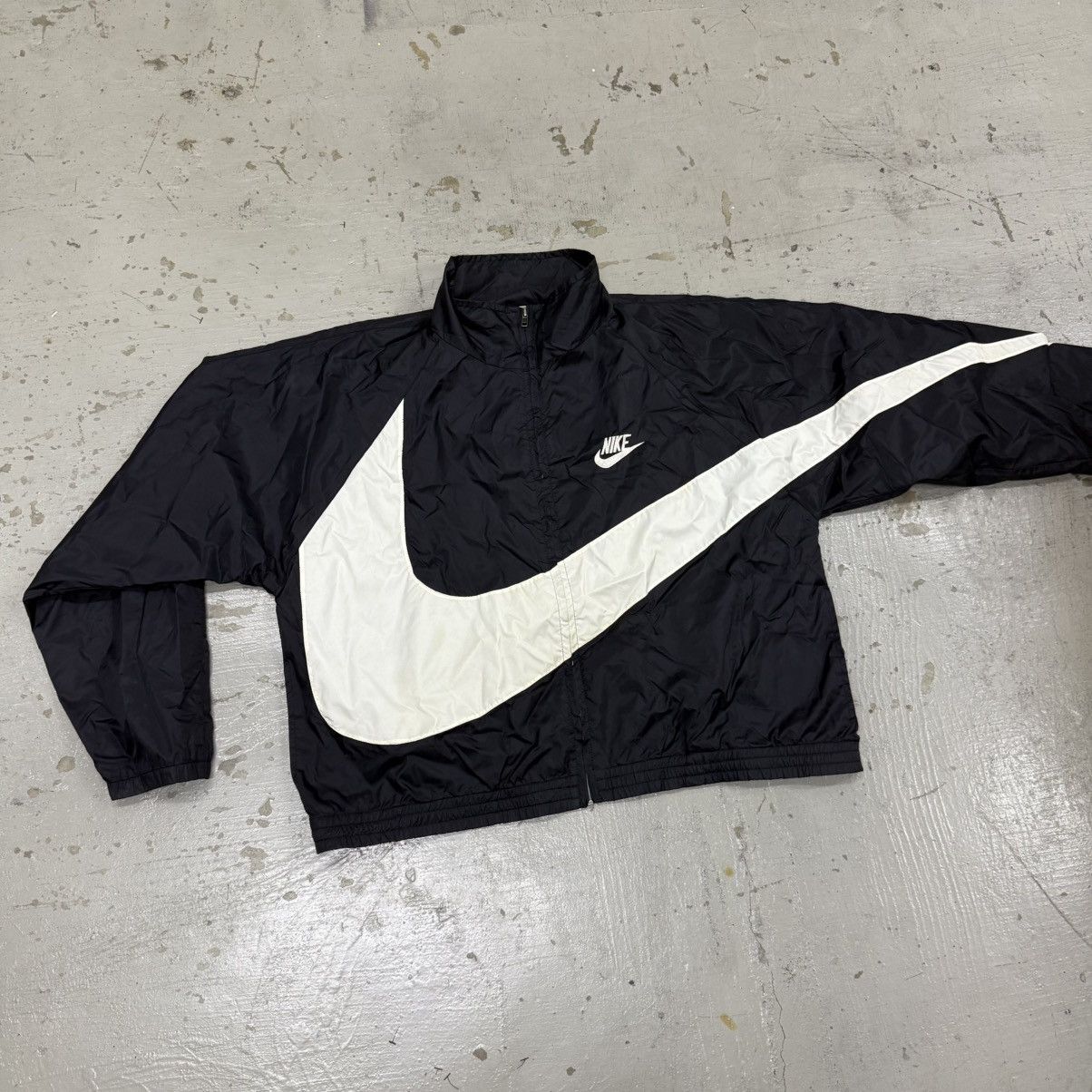 Nike Vintage Nike Big Logo Swoosh Windbreaker Size US M / EU 48-50 / 2 - 3 Thumbnail