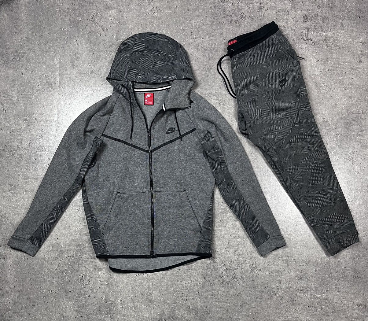 Nike Grey Nike Tech Fleece Set drip drill | Grailed