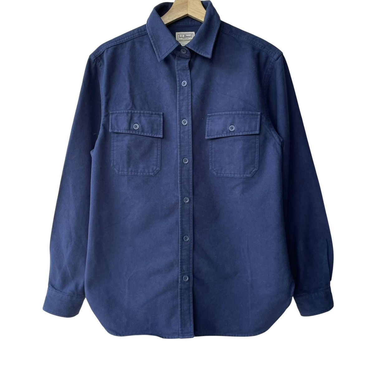 L.L. Bean L.L Bean USA Vintage WMN Chamois Work Shirt Size M / US 6-8 / IT 42-44 - 1 Thumbnail