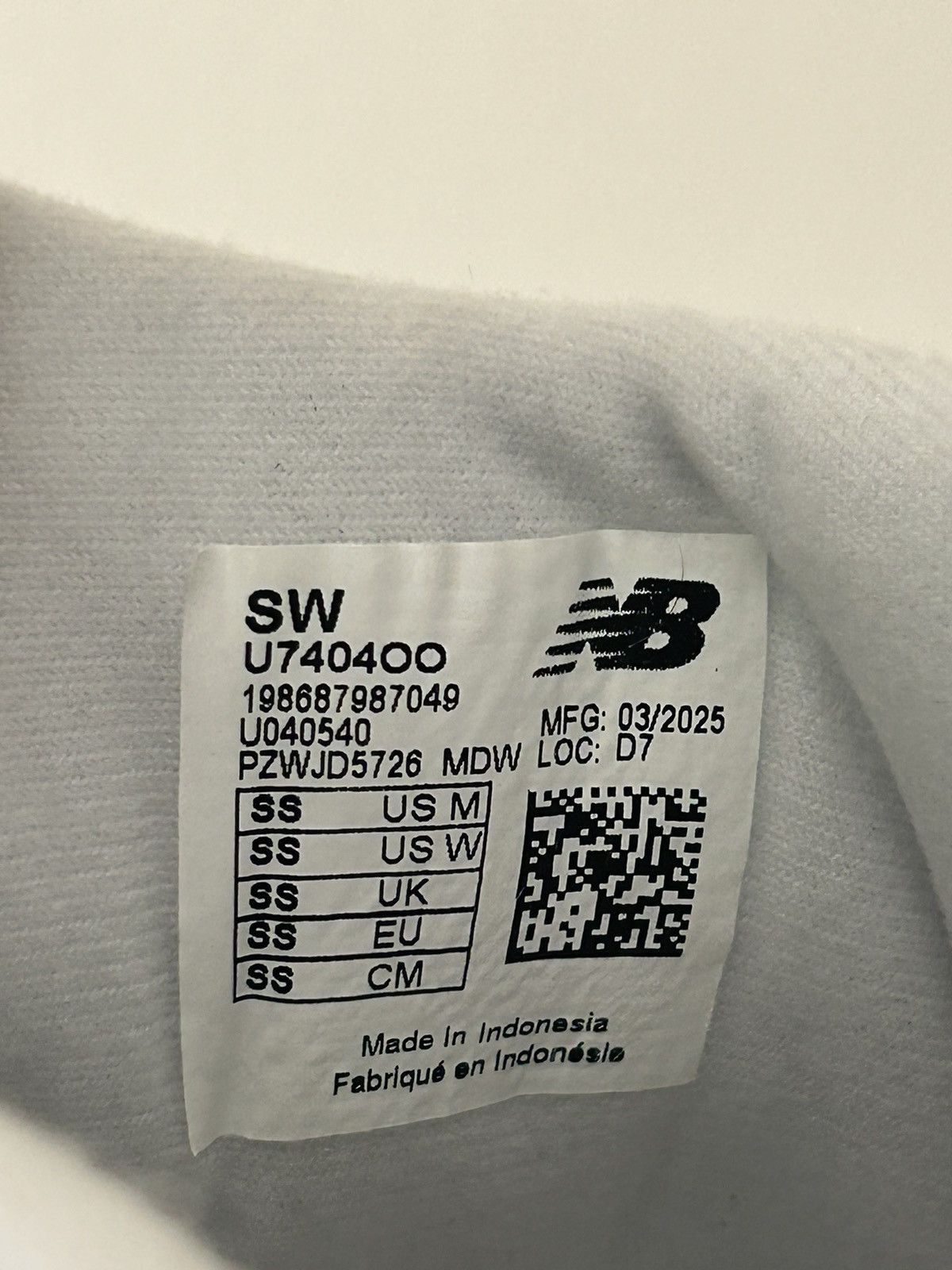 New Balance New Balance 740 Sneaker Size US 9 / EU 42 - 6 Thumbnail