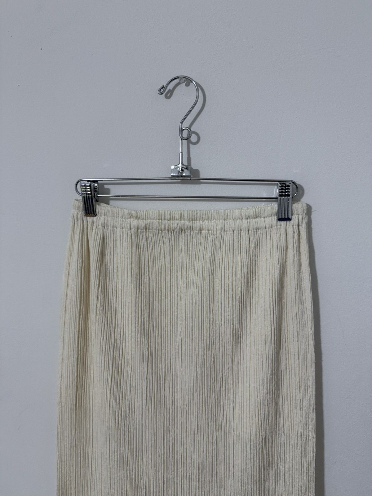 Issey Miyake Issey Miyake Vintage White Pattern Pleated Skirt Size 30" / US 8 / IT 44 - 2 Thumbnail