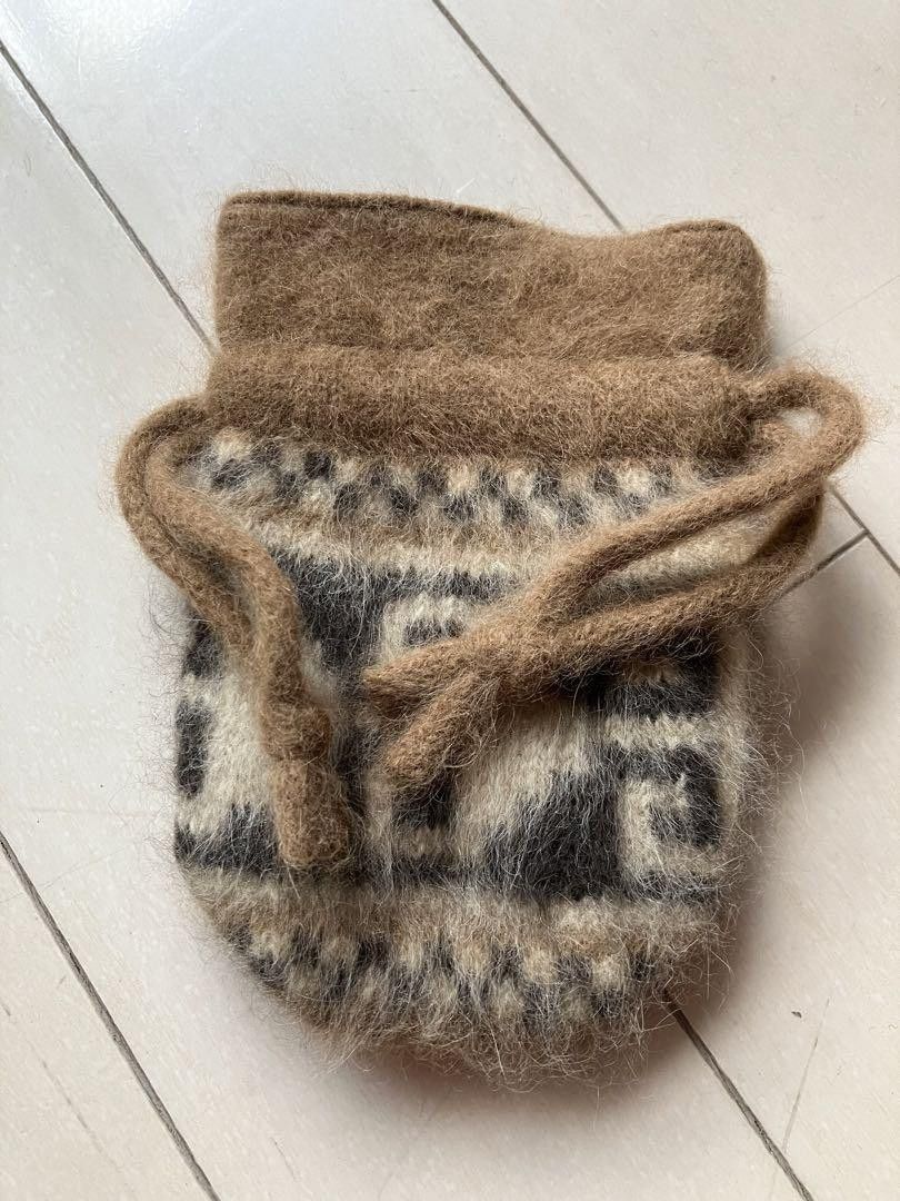 Number (N)ine AW02 "Nowhere Man" Fur Knit Drawstring Pouch Size ONE SIZE - 2 Thumbnail