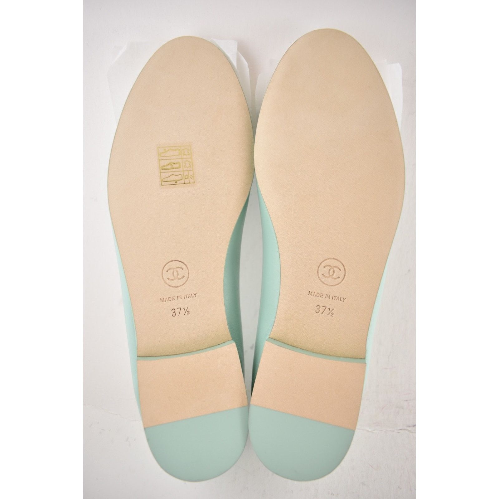 Chanel Chanel Mint Green White Lambskin CC Logo Ballet Flat 37.5 Size US 7.5 / IT 37.5 - 22 Thumbnail
