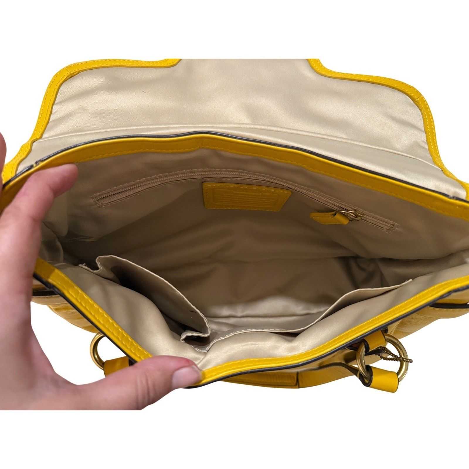 Coach Coach Campbell Satchel Yellow Leather Crossbody Buckle Y2K Size ONE SIZE - 8 Thumbnail