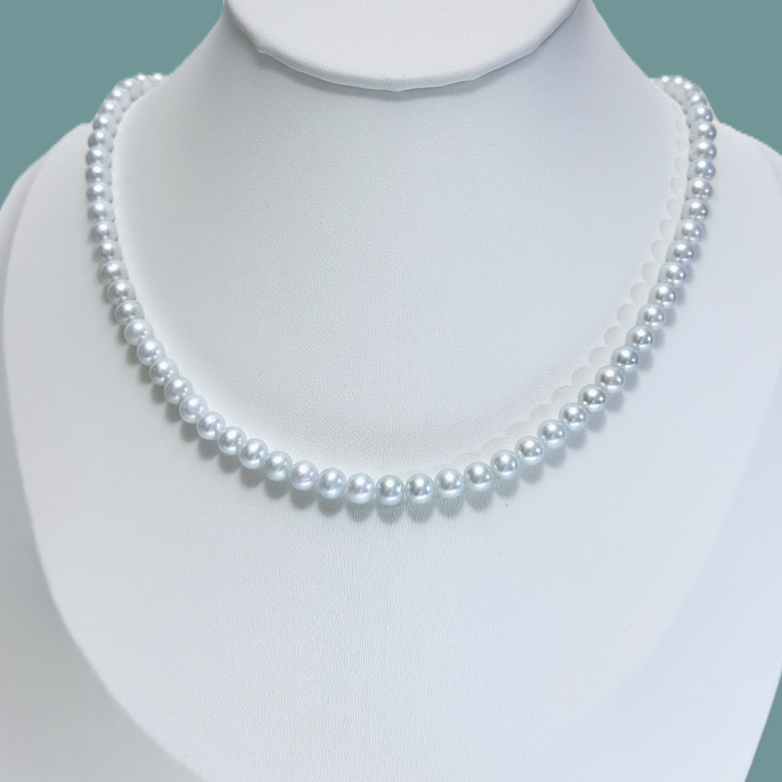 Designer Cold Blue Pearl Necklace Size ONE SIZE - 2 Thumbnail