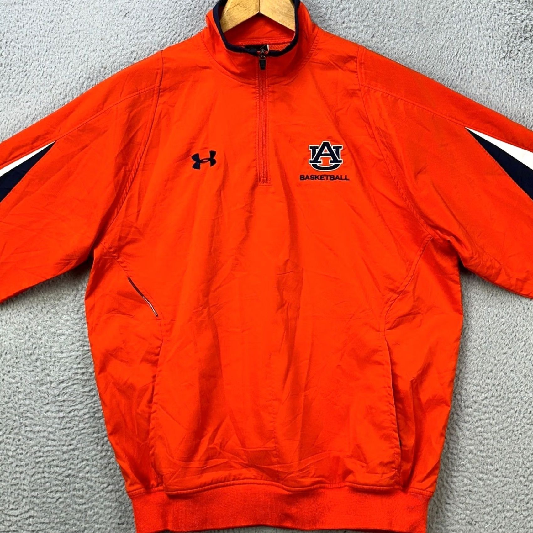 Under Armour Under Armour Jacket Mens Medium Red Quarter Zip Auburn Tigers Logo Basketball Breathable Zip Short Sleeve Long Sleeve Activewear Vintage: No Size US M / EU 48-50 / 2 - 2 Thumbnail
