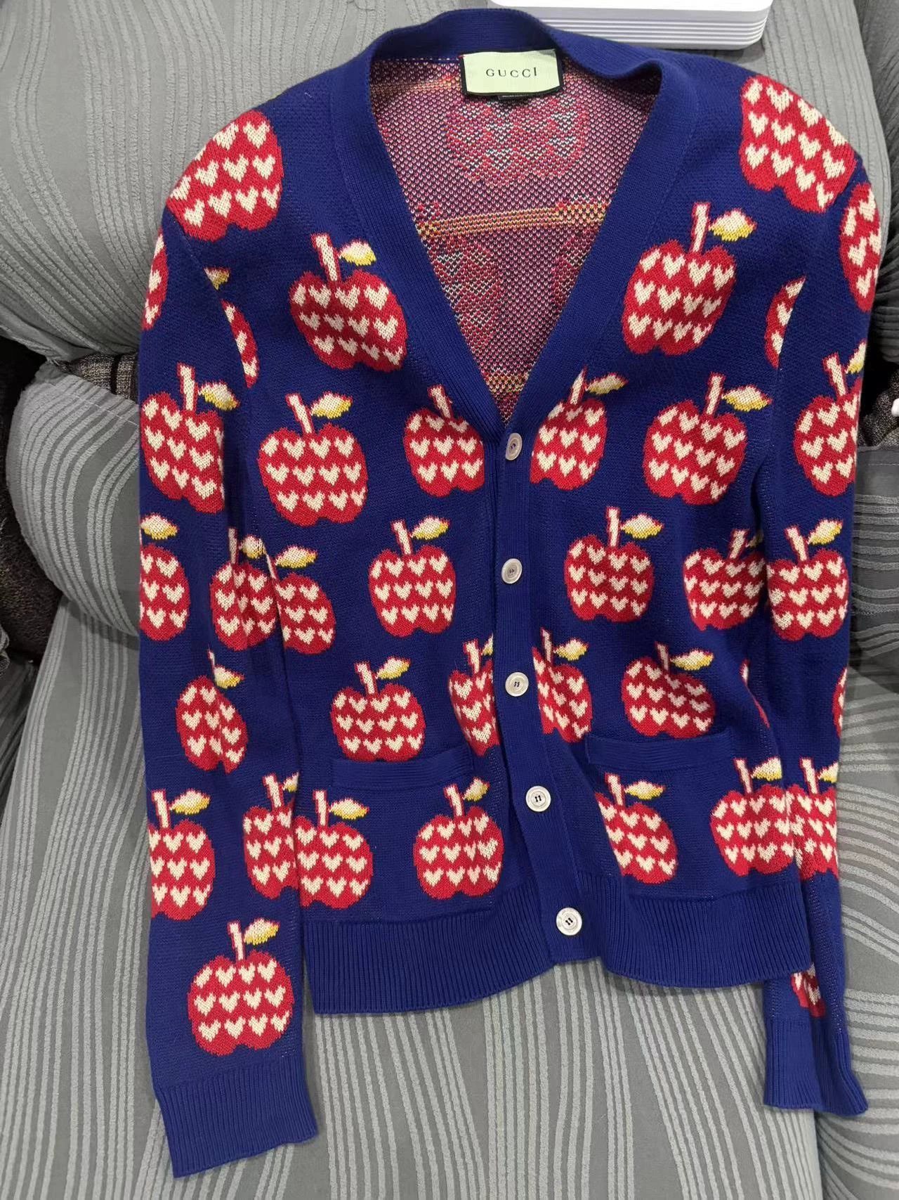 Gucci Blue Apple Print Button-Up Cardigan Size US S / EU 44-46 / 1 - 1 Thumbnail