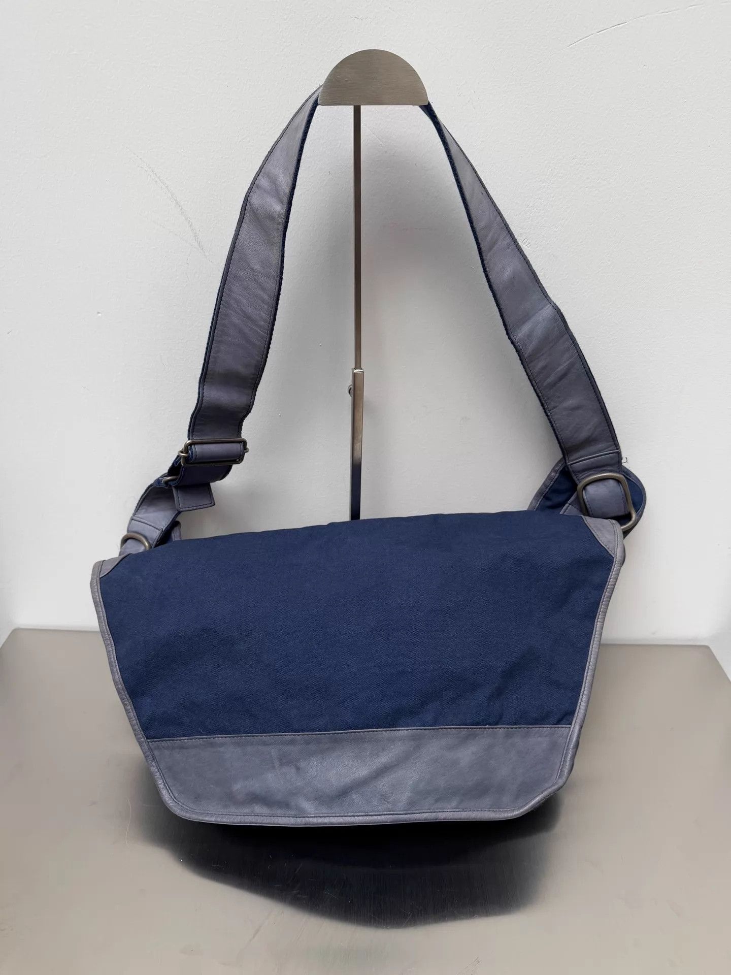 Yohji Yamamoto Yohji Yamamoto PH 12ss indigo horsehide paneled messenger Size ONE SIZE - 1 Thumbnail