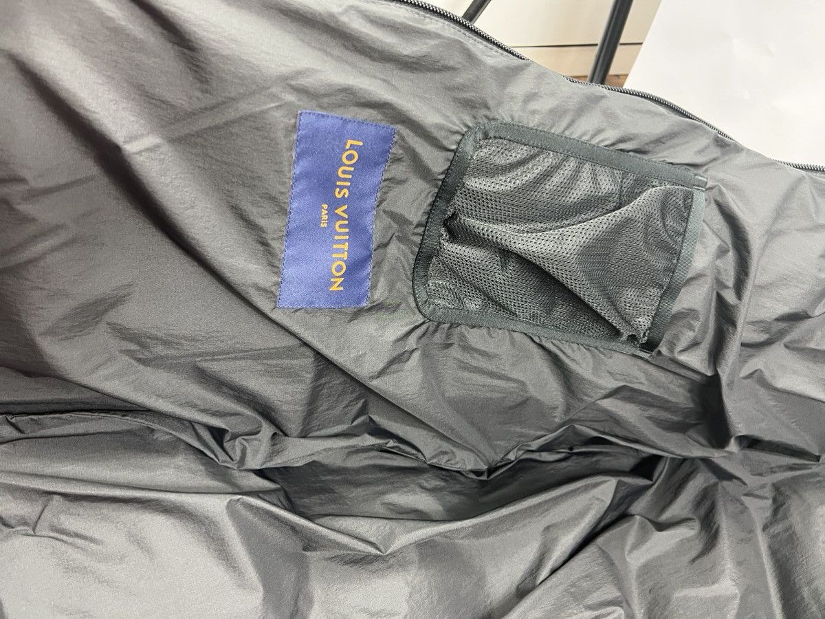 Louis Vuitton 2054 Heat & water sensitive technical puffer ski jacket Size US XL / EU 56 / 4 - 13 Thumbnail