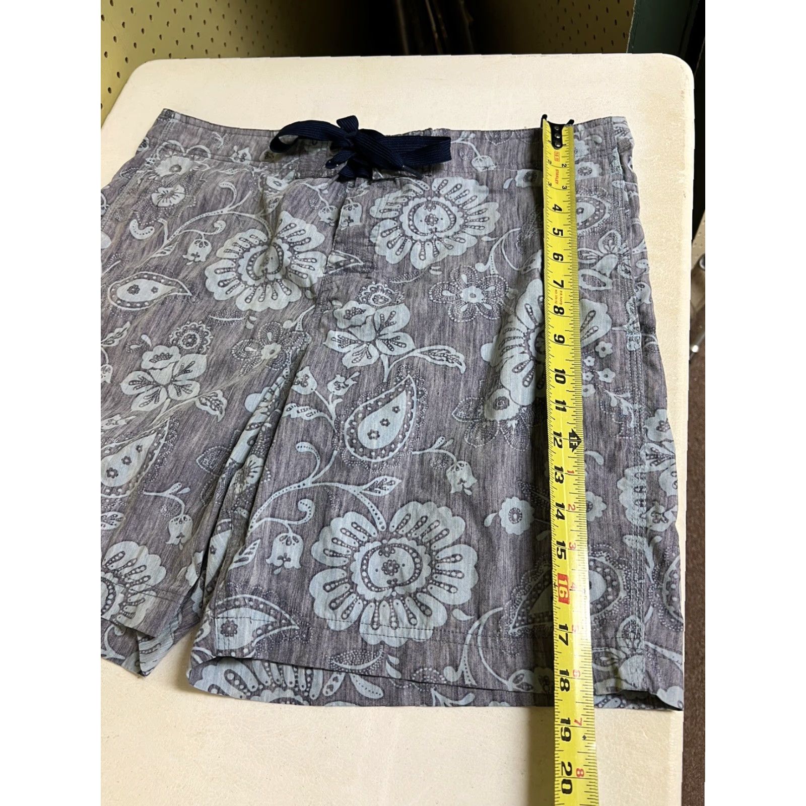 Reyn Spooner Reyn Spooner Hawaiian Floral Surf Trunks Board Shorts Blue 38 Men Regular Multi Cotton Blend Unlined Swim Bottom Vintage No Size US 38 / EU 54 - 8 Thumbnail