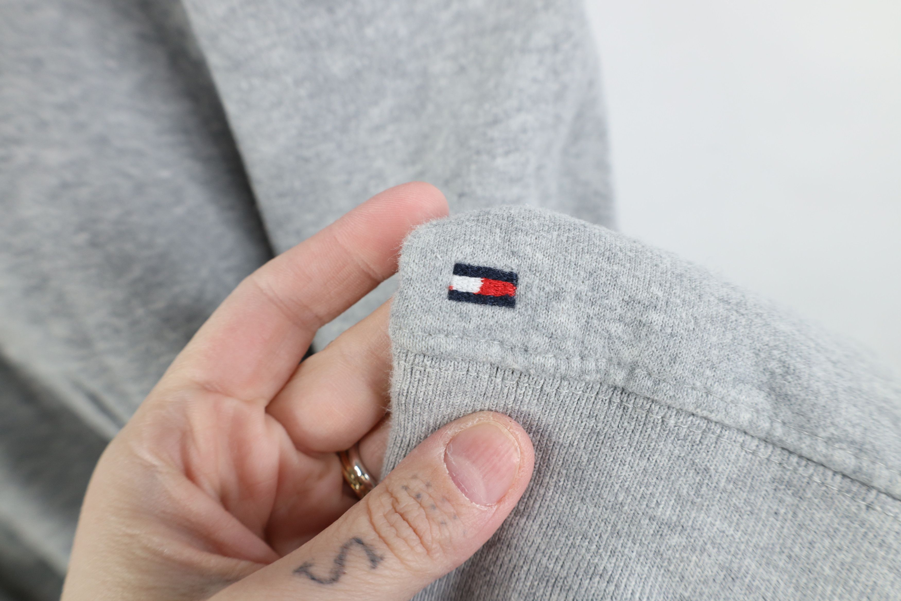Tommy Hilfiger Vintage Tommy Hilfiger Letter Full Zip Hoodie Sweatshirt Size US XL / EU 56 / 4 - 4 Thumbnail