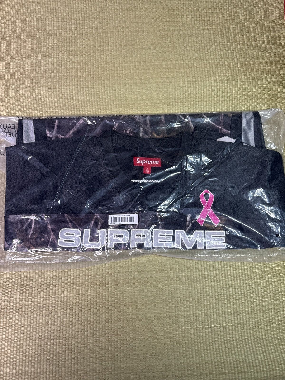 Supreme New Supreme L Breast Cancer Awareness Jersey Black Size US L / EU 52-54 / 3 - 3 Thumbnail