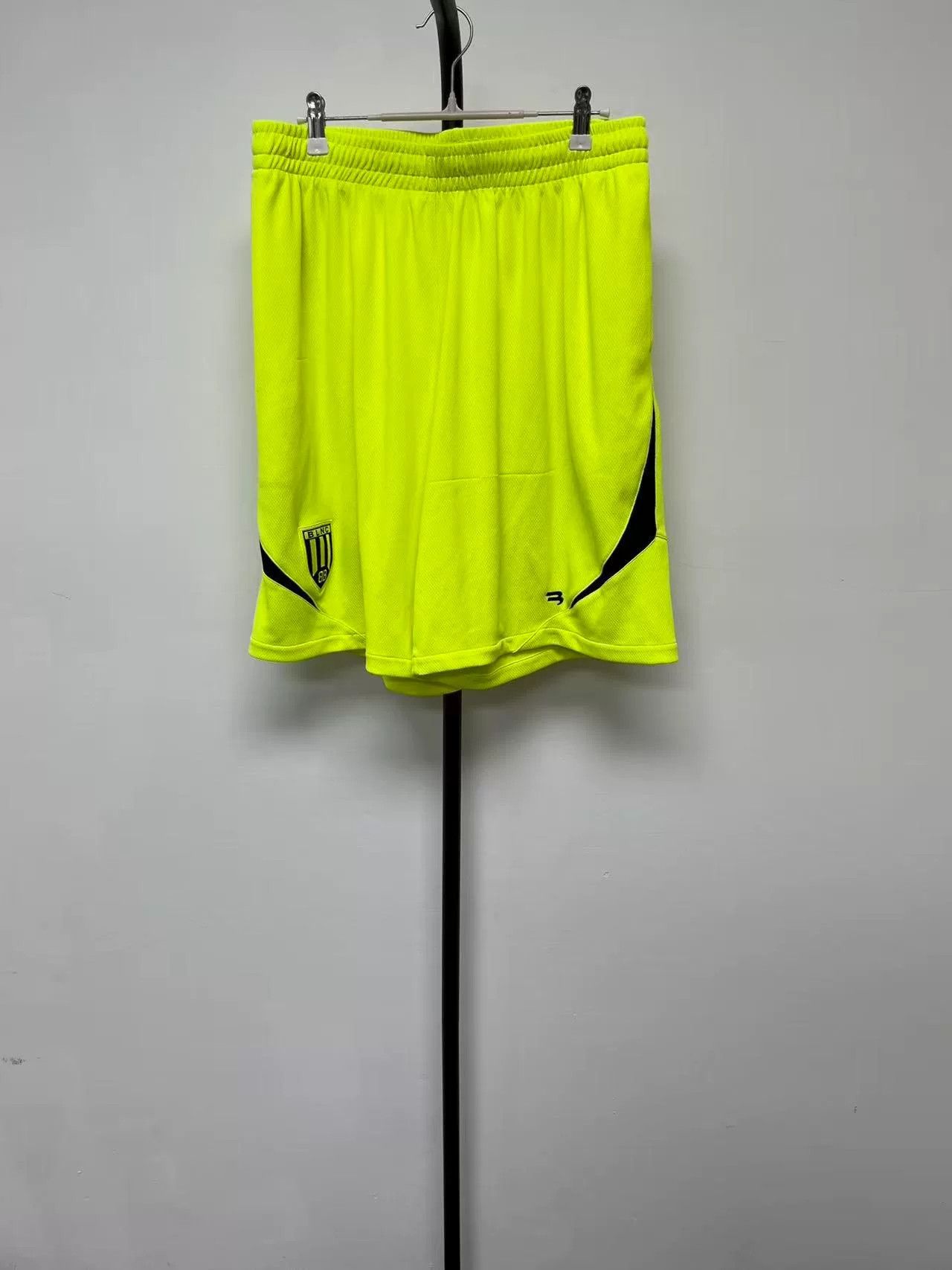 Balenciaga balenciaga double B logo elastic shorts Size US 32 / EU 48 - 1 Thumbnail