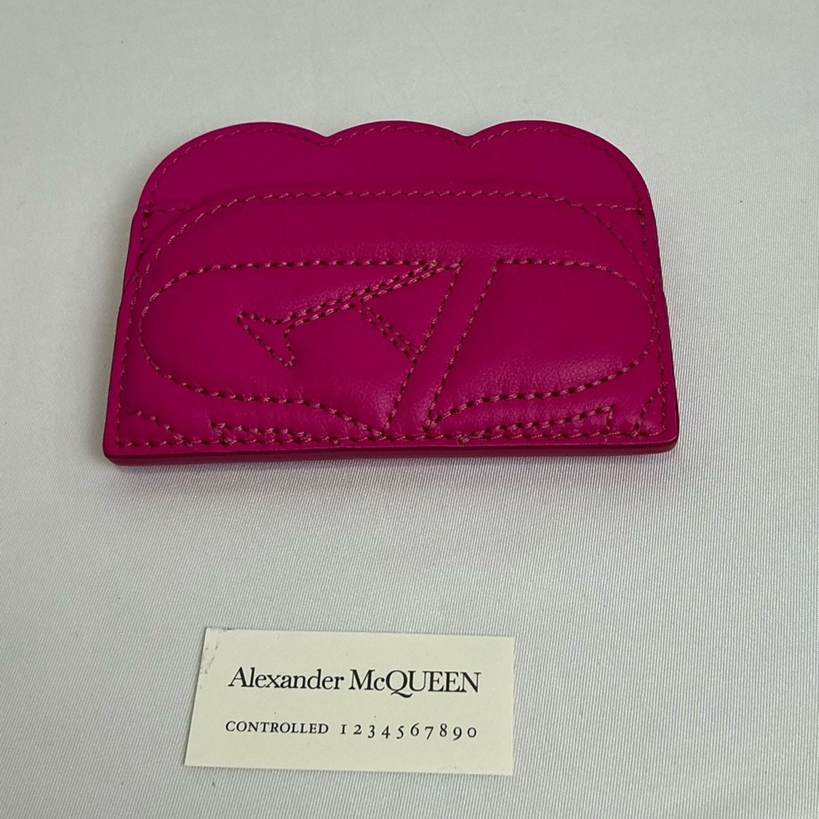 Alexander McQueen Alexander McQueen Seal Logo Card Holder in Fuchsia New Size ONE SIZE - 4 Thumbnail