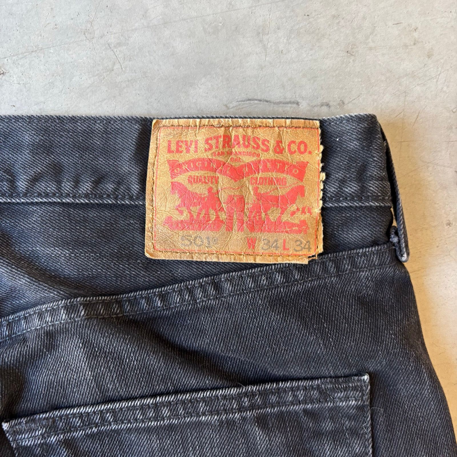 Levi's y2k levi’s 501 black denim jeans Size US 34 / EU 50 - 5 Thumbnail