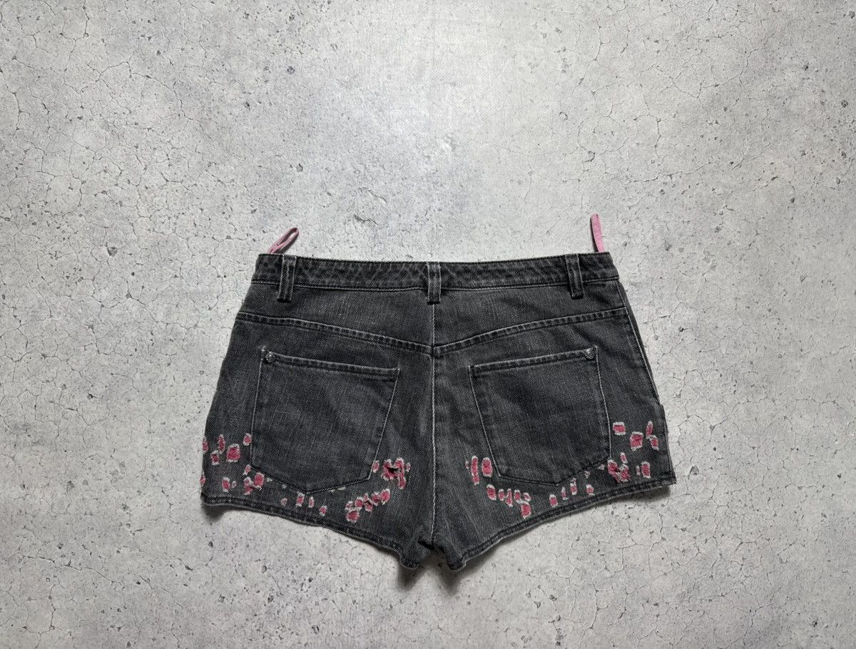 Chanel Chanel Women’s Denim Shorts Luxury Rare Vintage Size 27" / US 4 / IT 40 - 12 Thumbnail