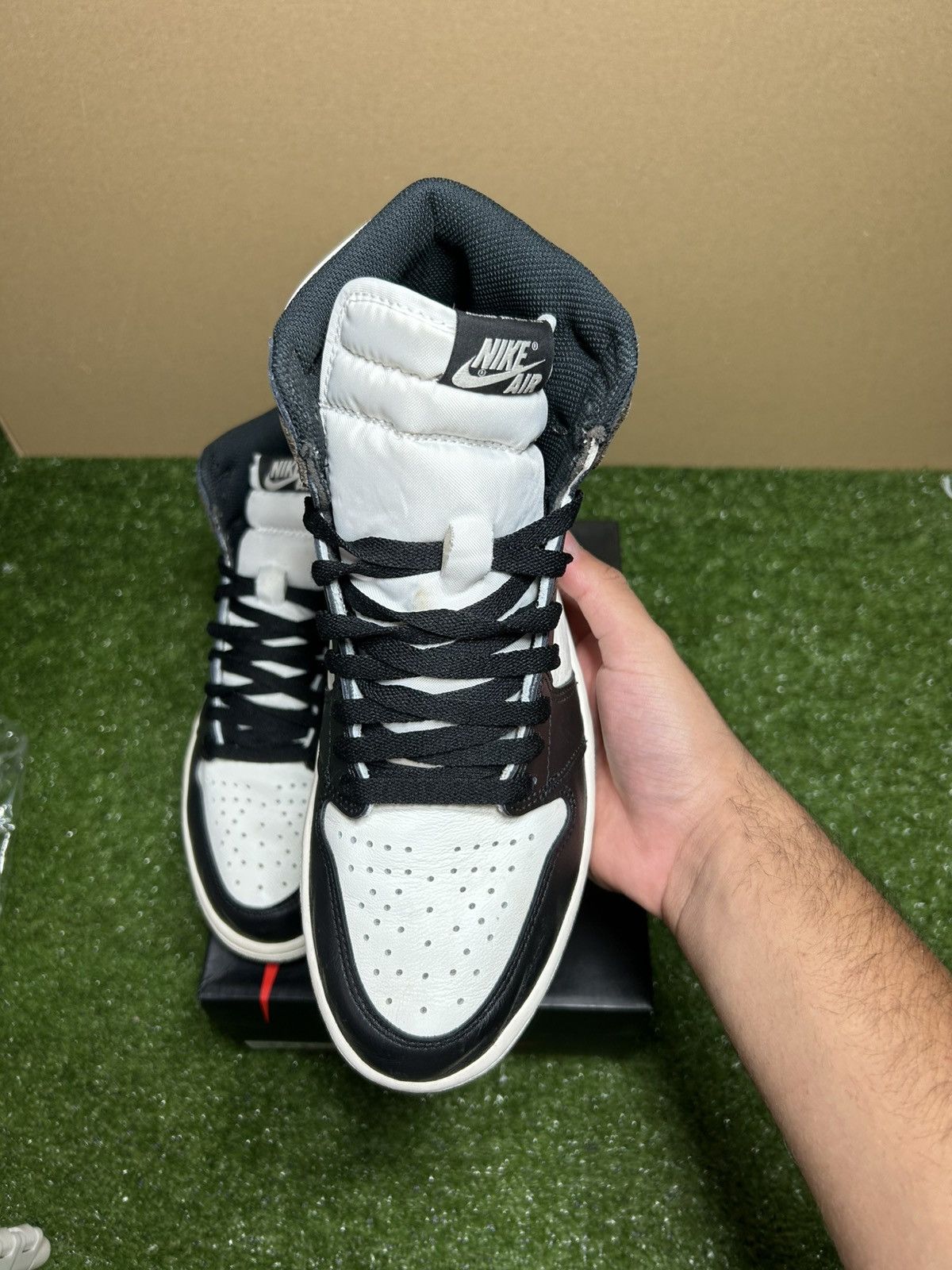 Jordan Brand Jordan 1 Mocha high 2020 Size US 9.5 / EU 42-43 - 5 Thumbnail