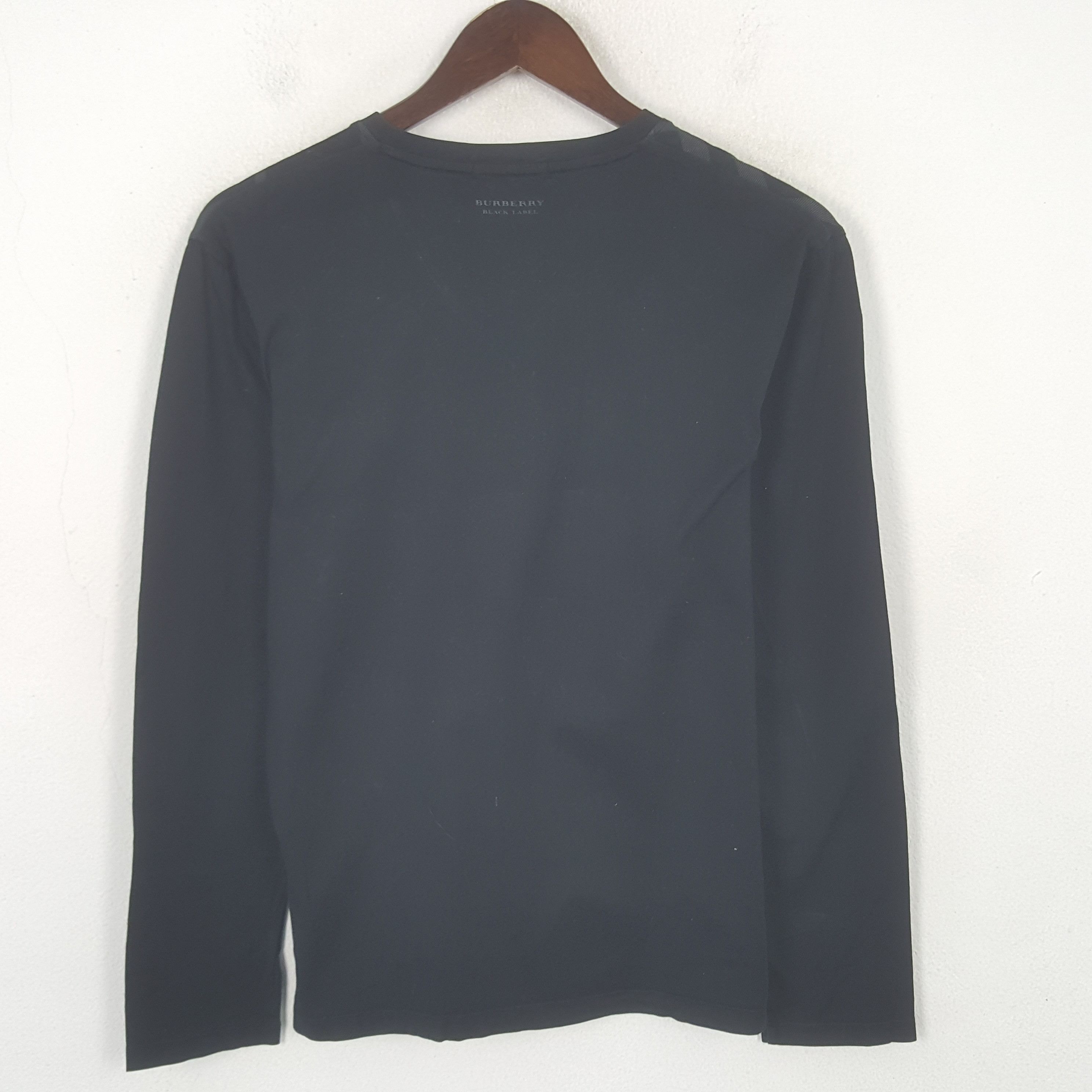 Burberry Vintage Burberry London Custom Spell Out Nova Check Tshirt Size US S / EU 44-46 / 1 - 3 Thumbnail