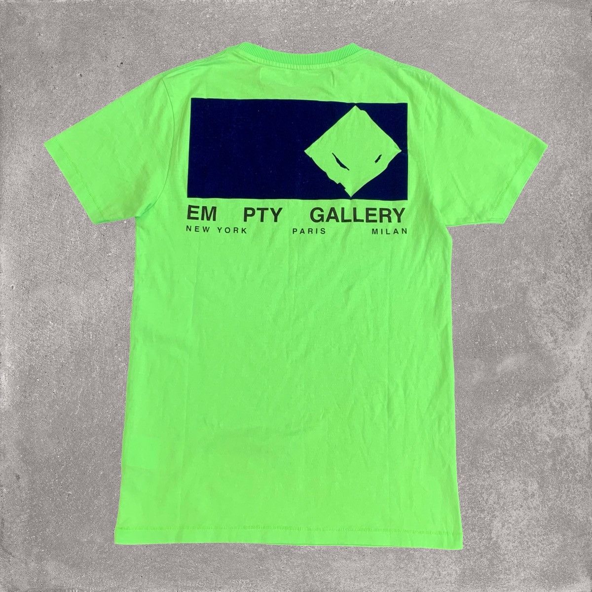 Off-White Off White XS Tee Empty Gallery Staff Green T-Shirt Virgil Size US XS / EU 42 / 0 - 1 Thumbnail