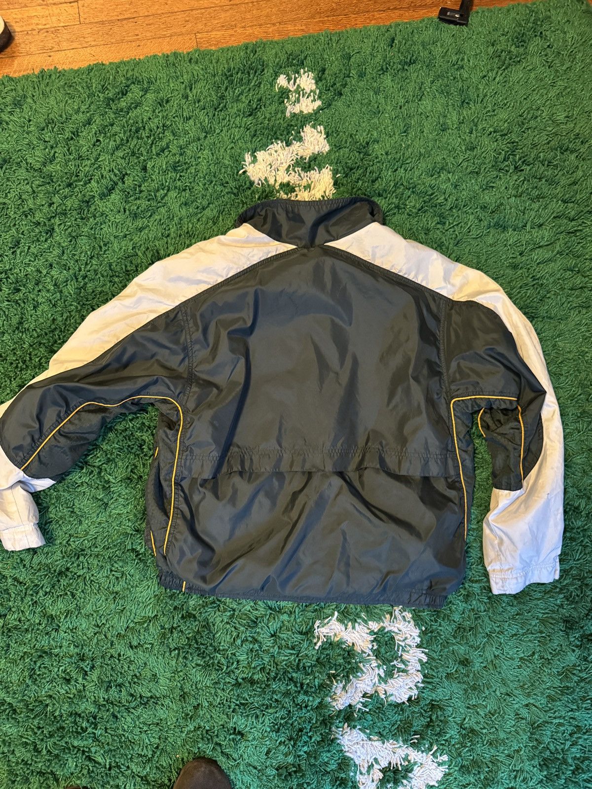 Nike Vintage Nike Windbreaker jacket Size US M / EU 48-50 / 2 - 2 Thumbnail