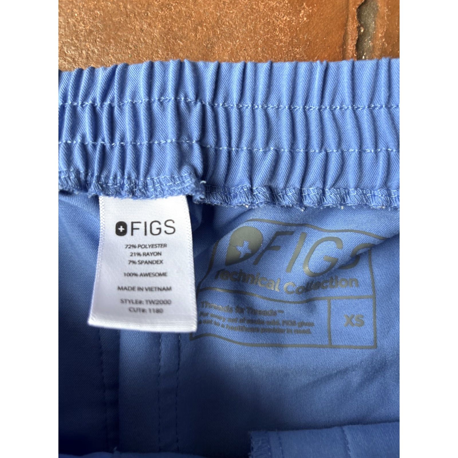 Vintage VINTAGE would not apply. FIGS Cargo Jogger Scrubs Technical Collection Pant Women XS Zamora Light Blue Size US 27 - 2 Thumbnail